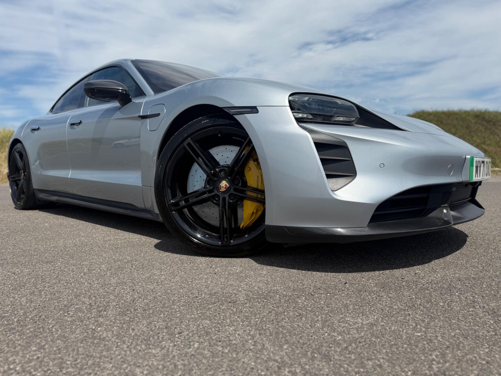 Porsche Taycan view 48