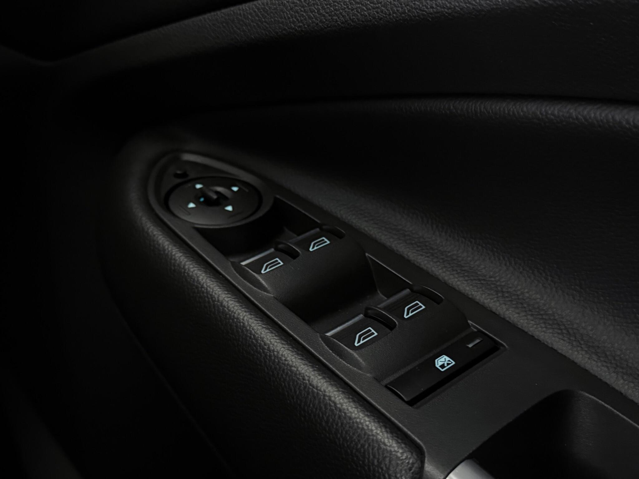 Ford Kuga view 17