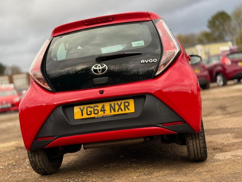 2014 Toyota AYGO image 23