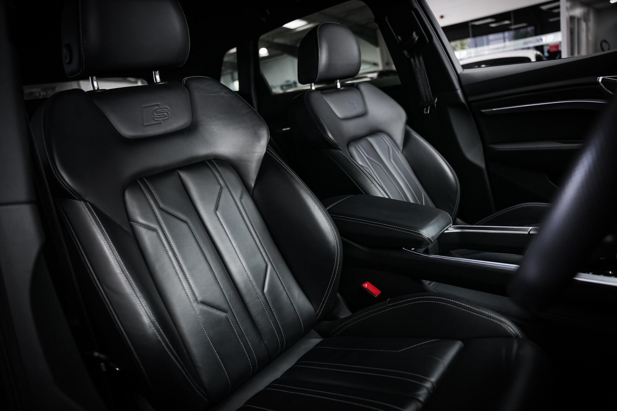 Audi E-Tron view 17