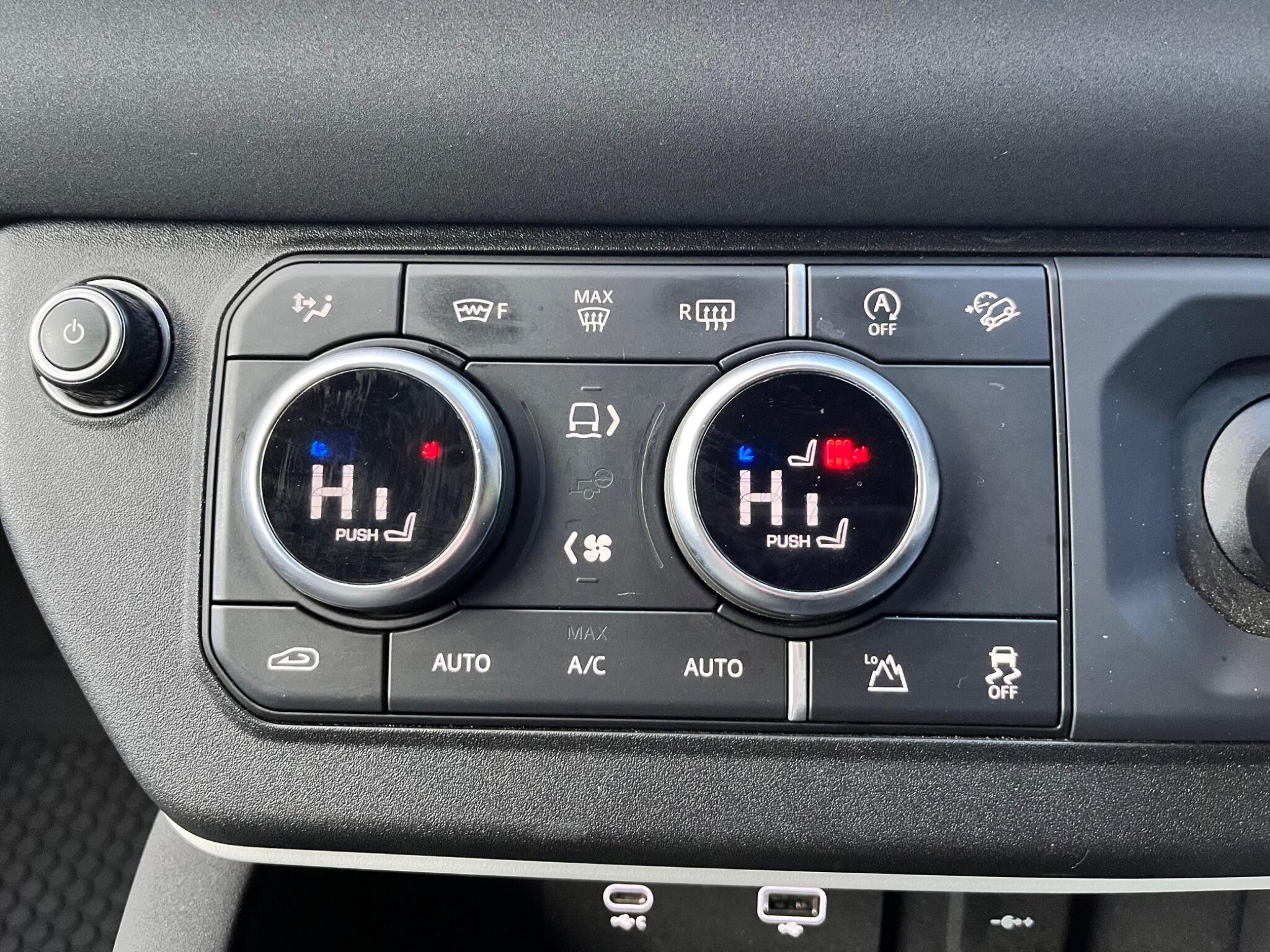 Land Rover Defender view 40