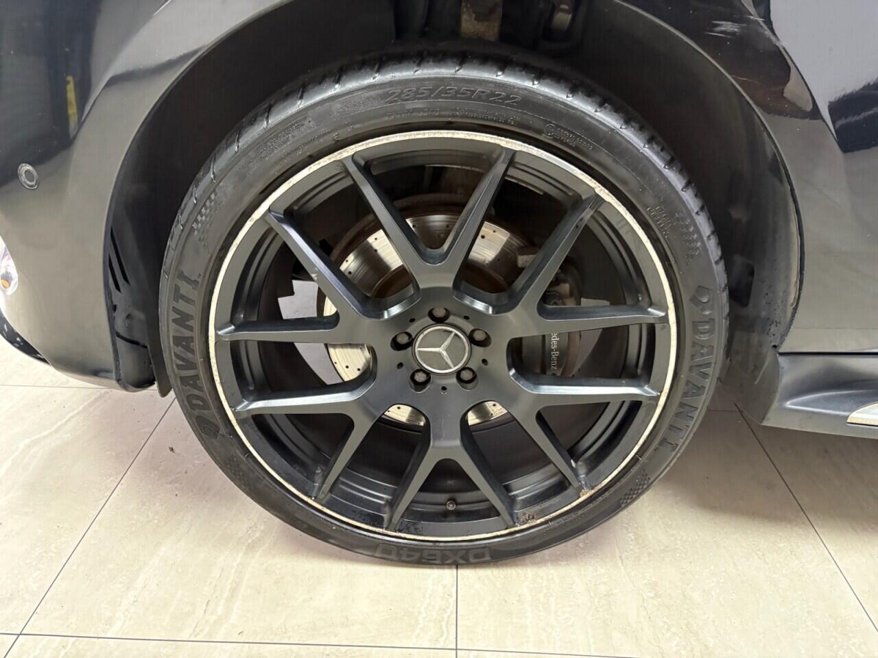 Mercedes-Benz Gle view 13