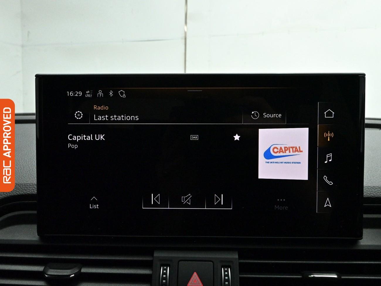 Audi Q5 view 15