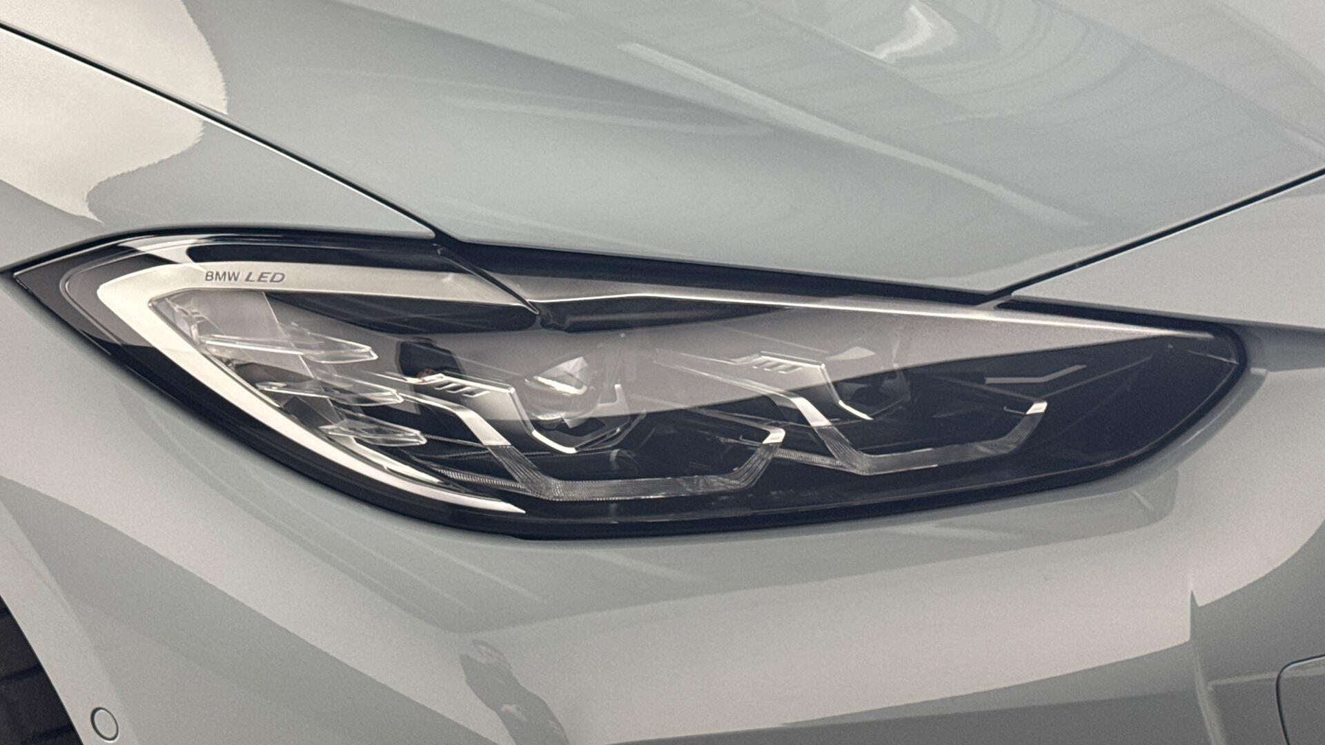 BMW i4 view 23