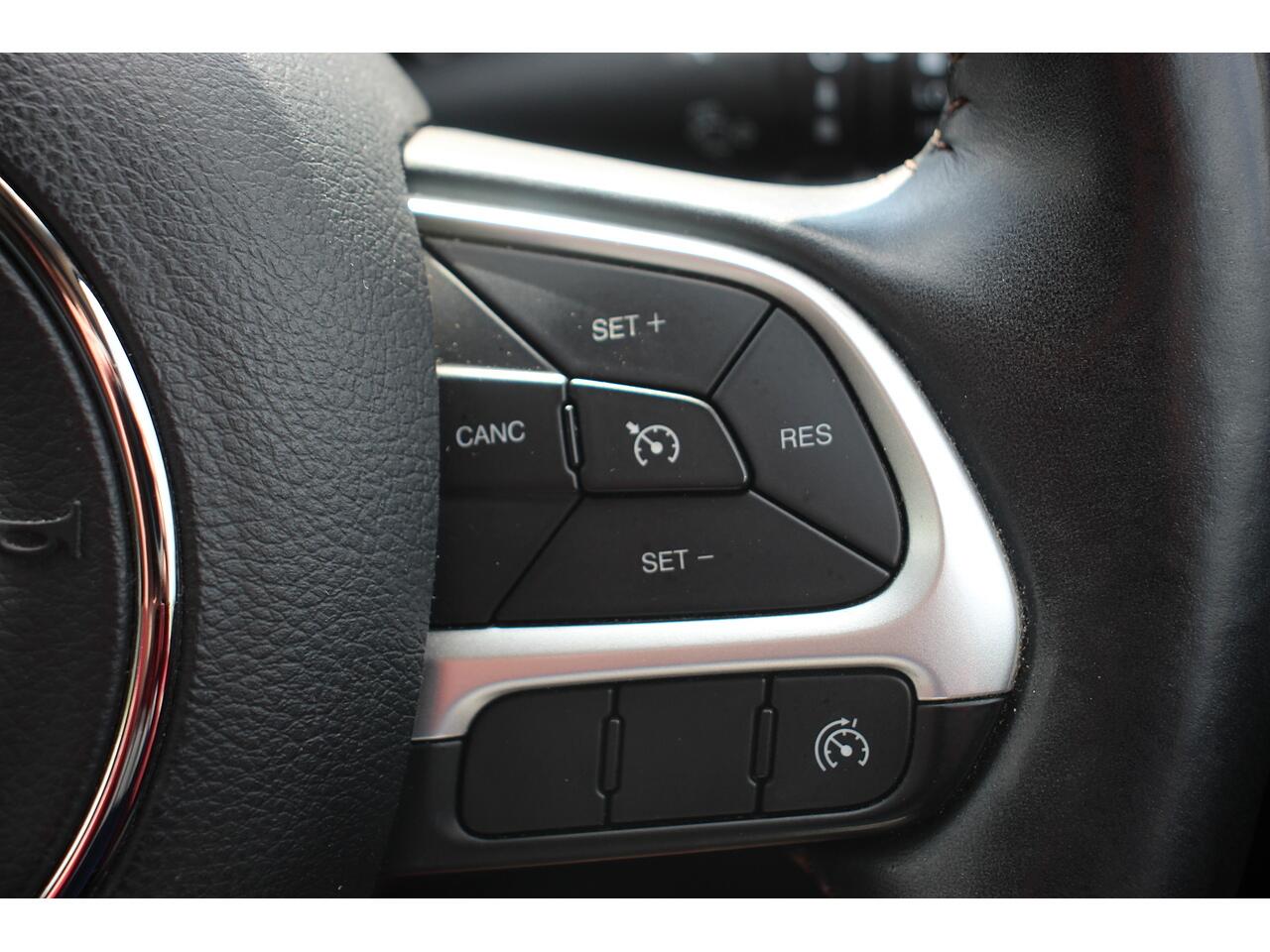Jeep Compass view 30