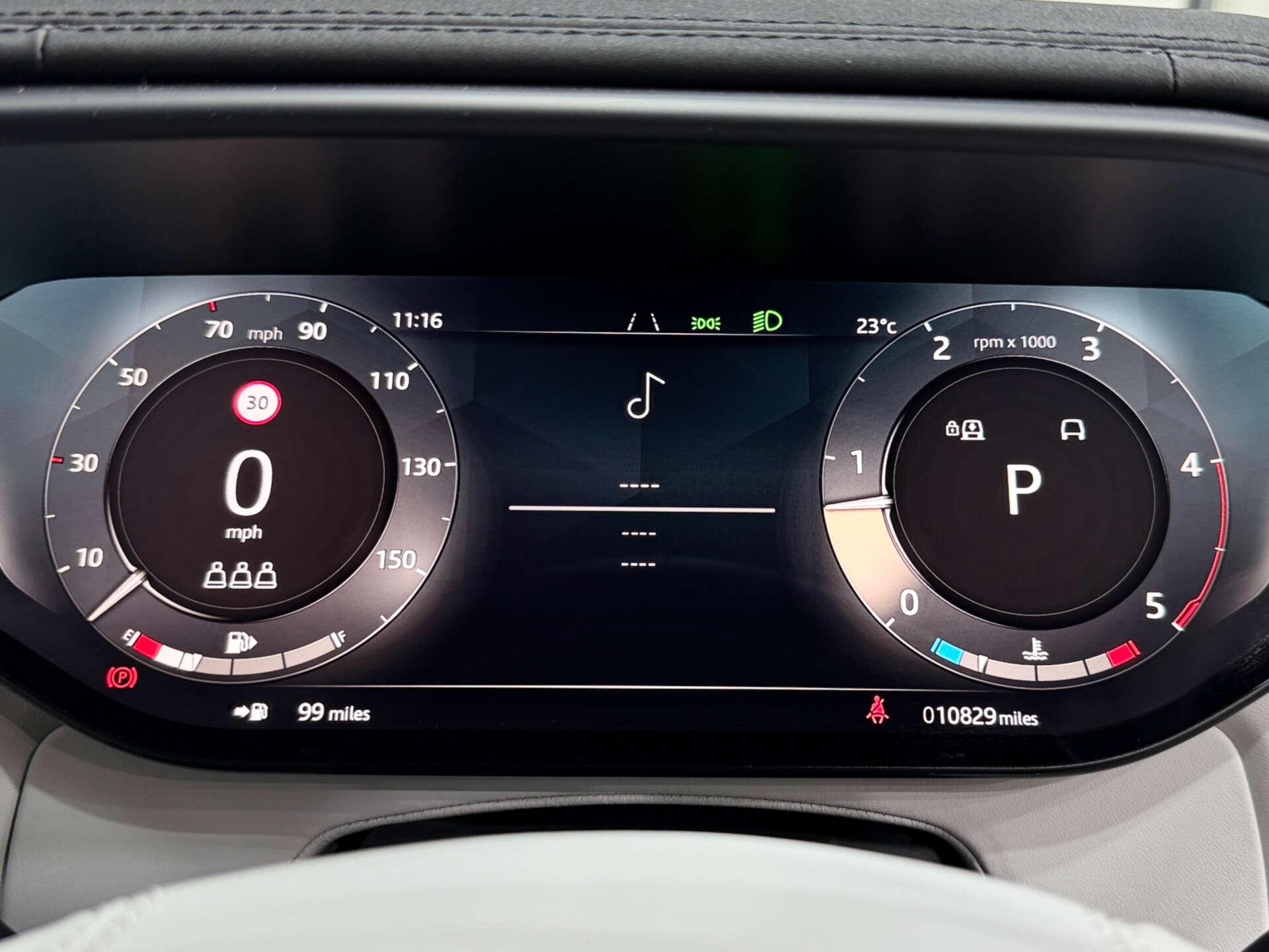Land Rover Range Rover Sport view 23