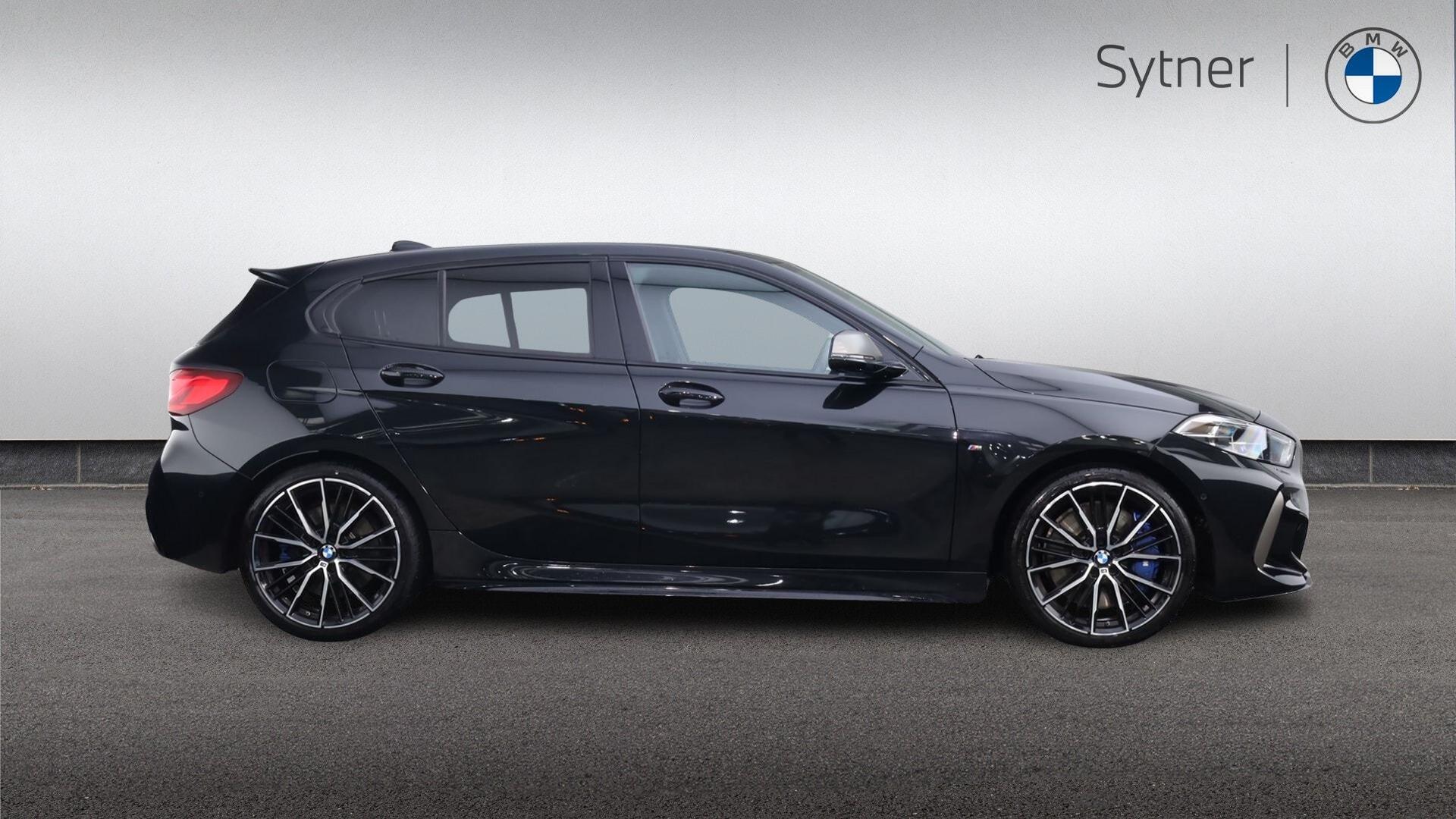 BMW 1 Series view 3
