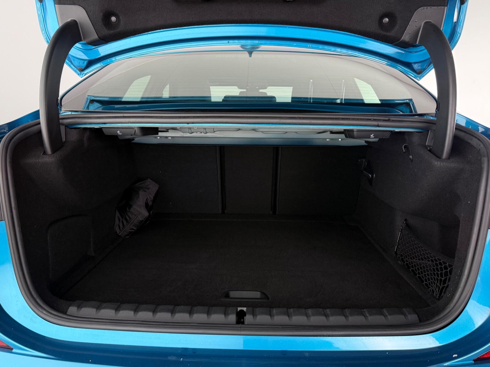 BMW 2 Series view 10