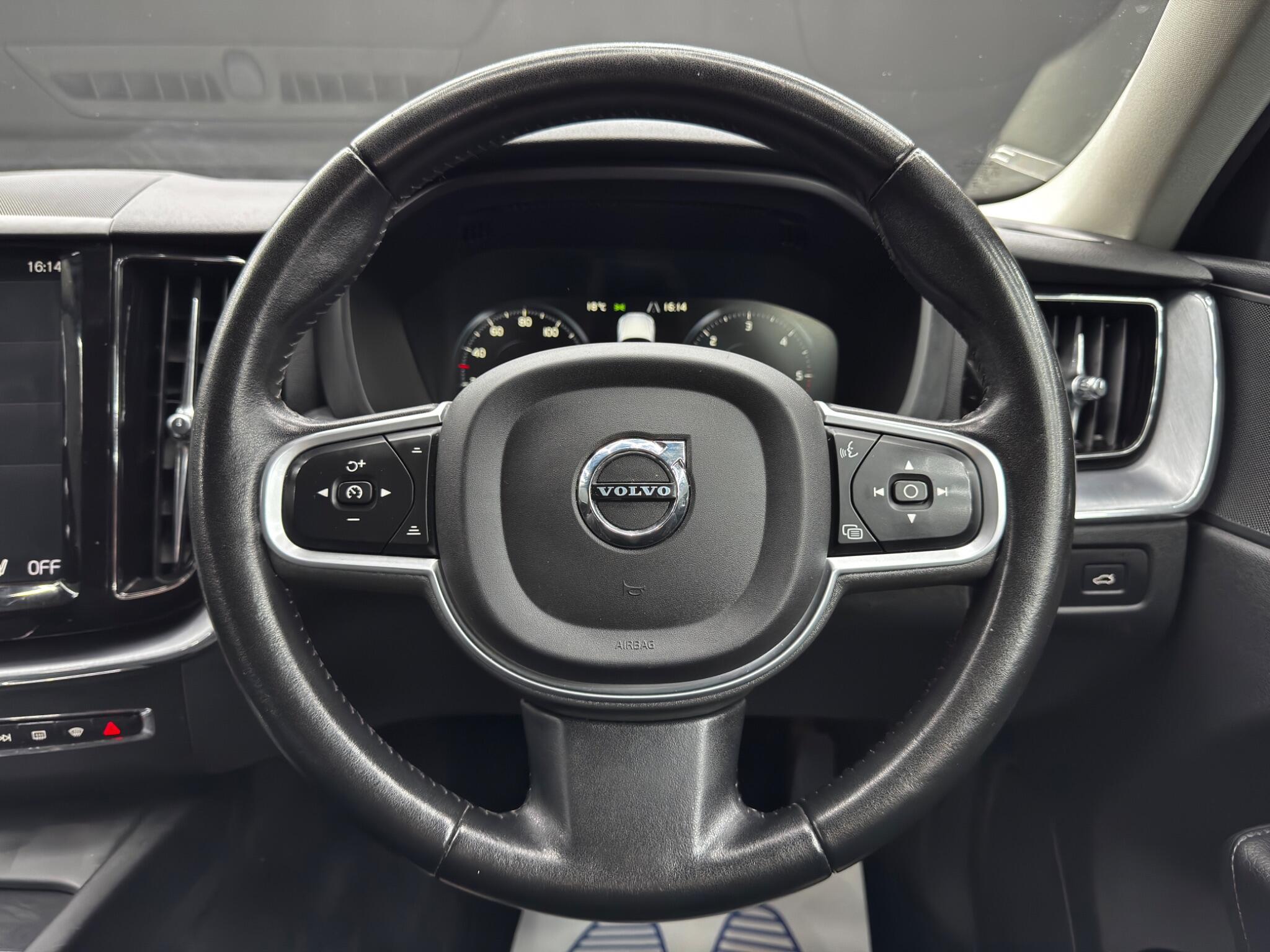 Volvo XC60 view 19