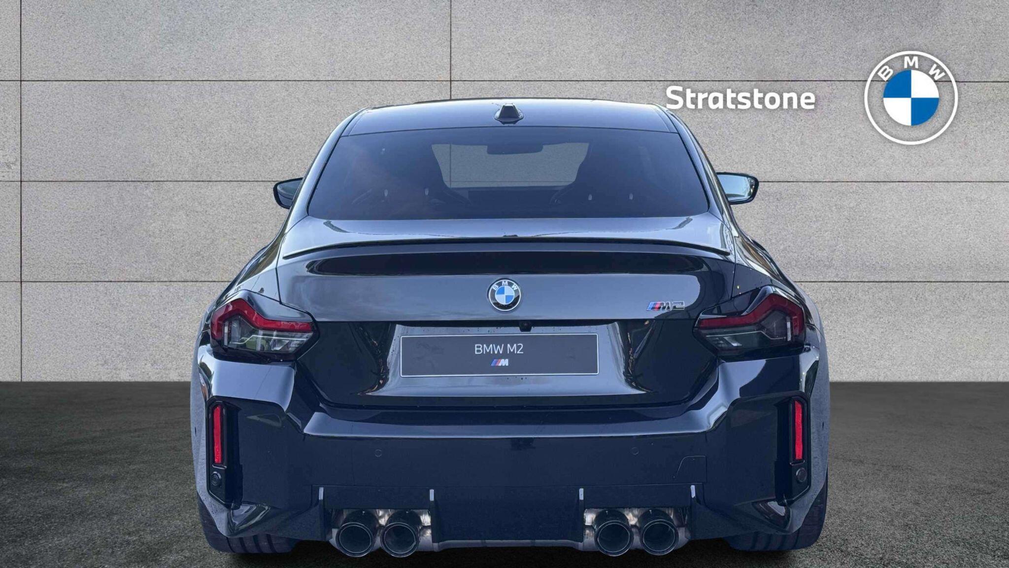 BMW M2 view 4
