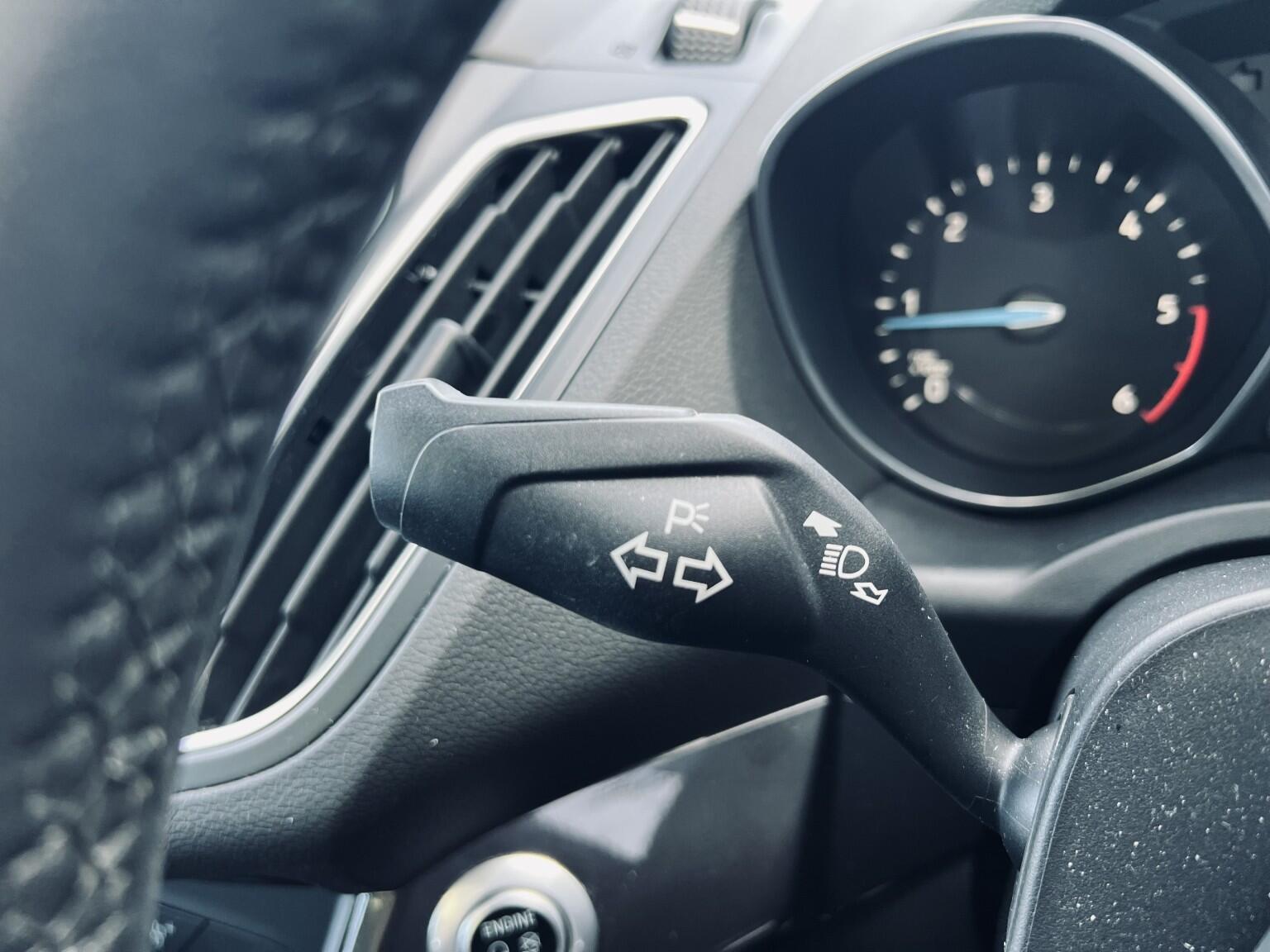 Ford C-Max view 29