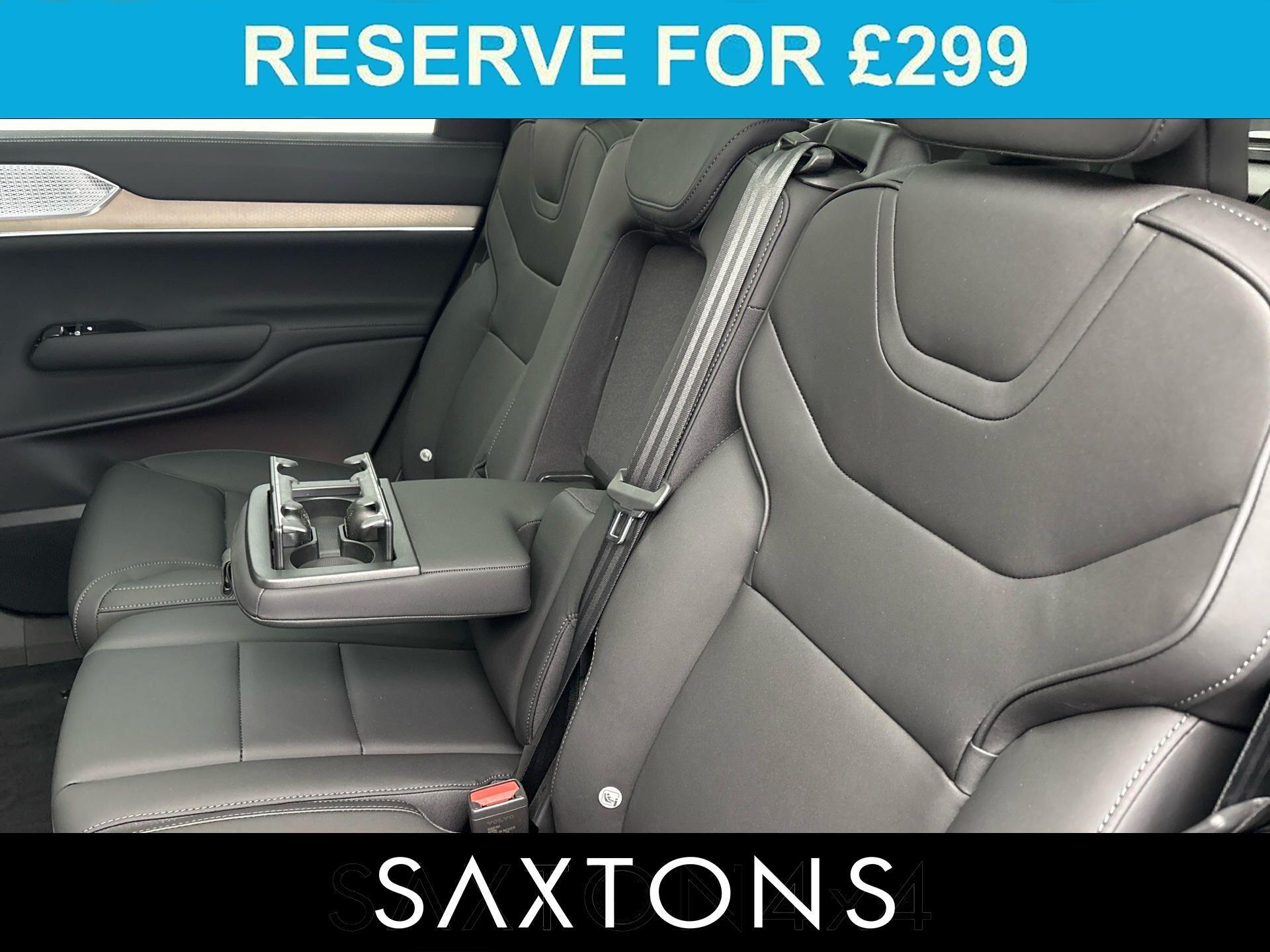 Volvo EX90 view 11