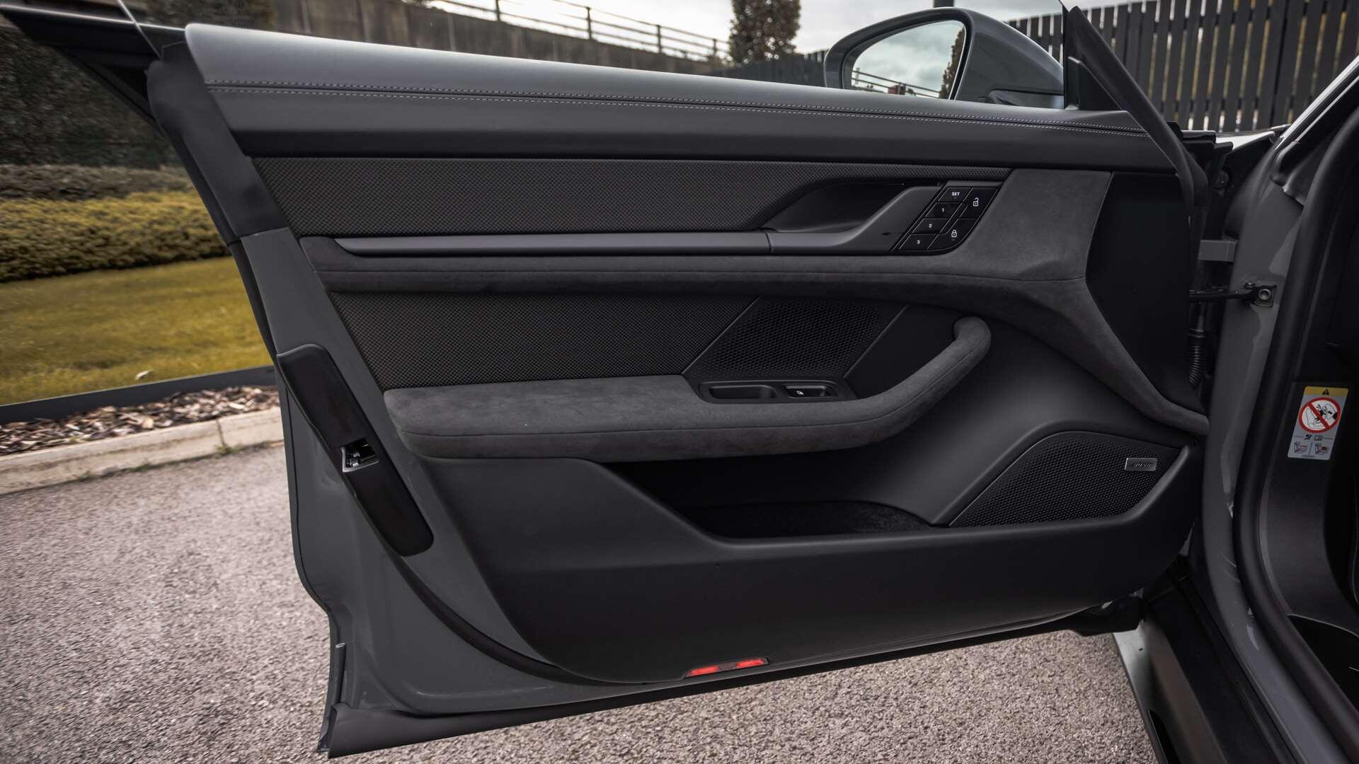 Porsche Taycan view 32