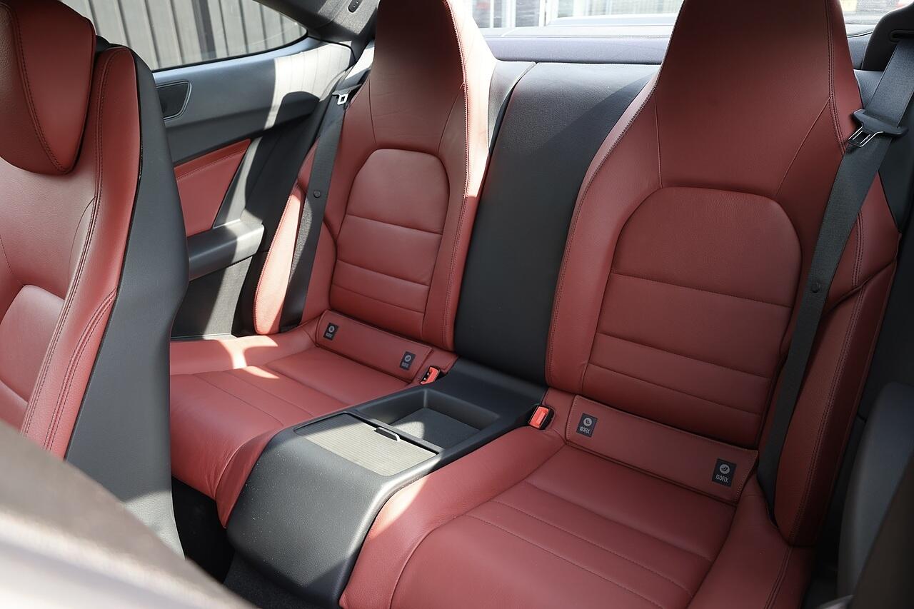 Mercedes-Benz C Class view 15