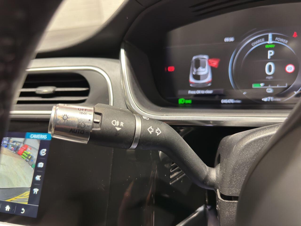 Jaguar I-Pace view 16