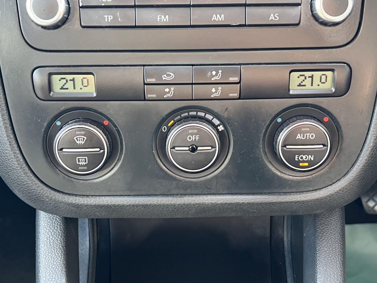 Volkswagen Golf view 32