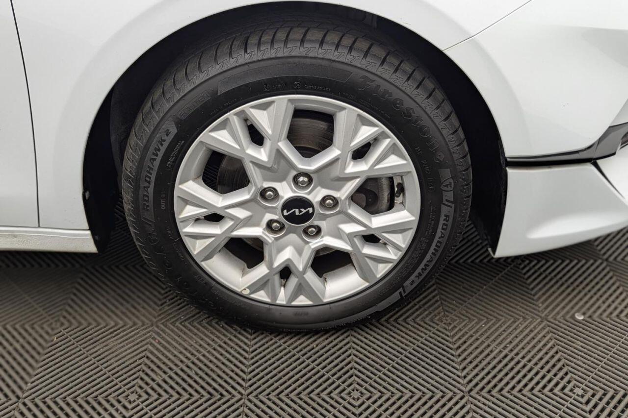 Kia Ceed view 48