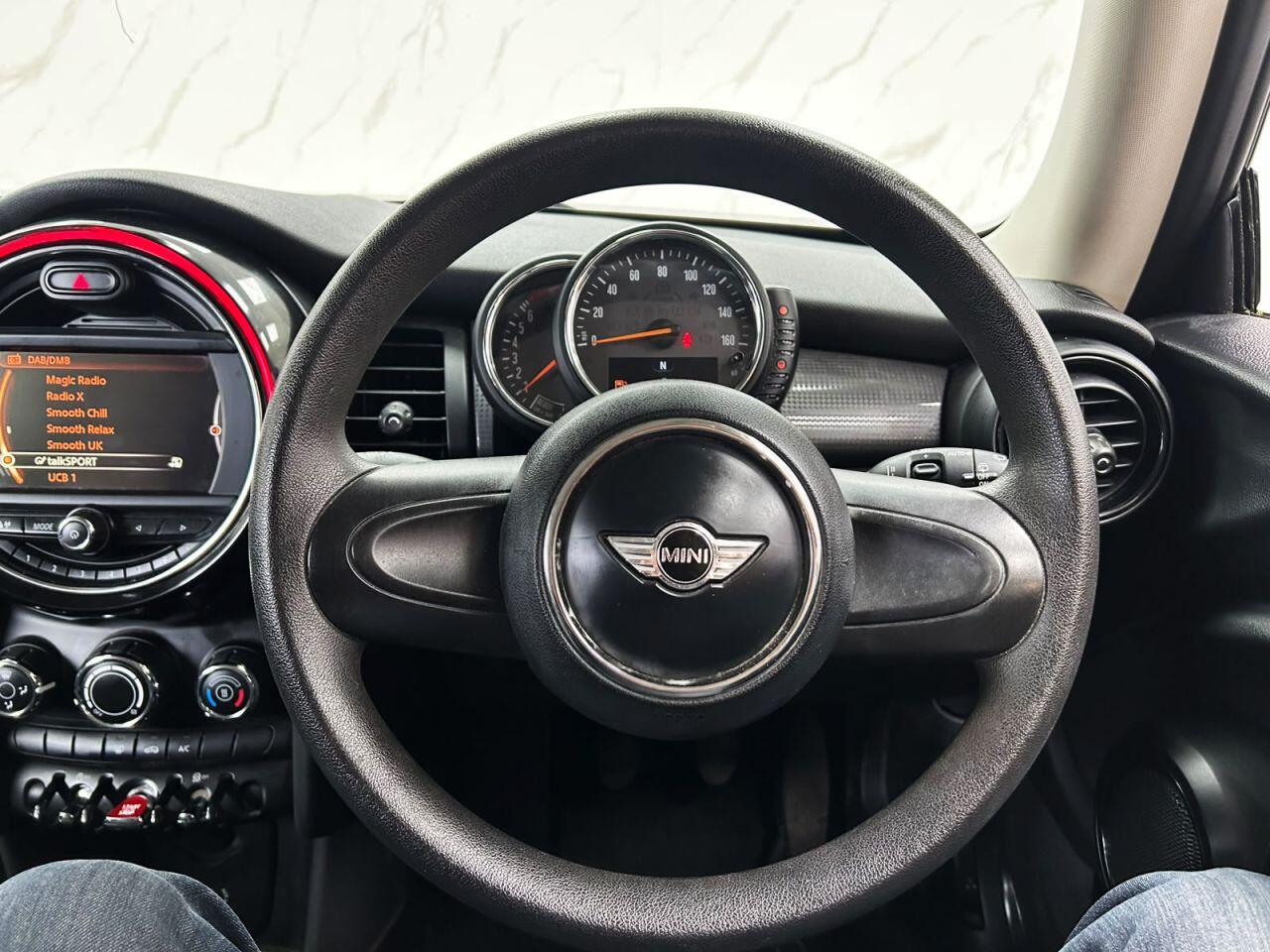 Mini Hatch view 15