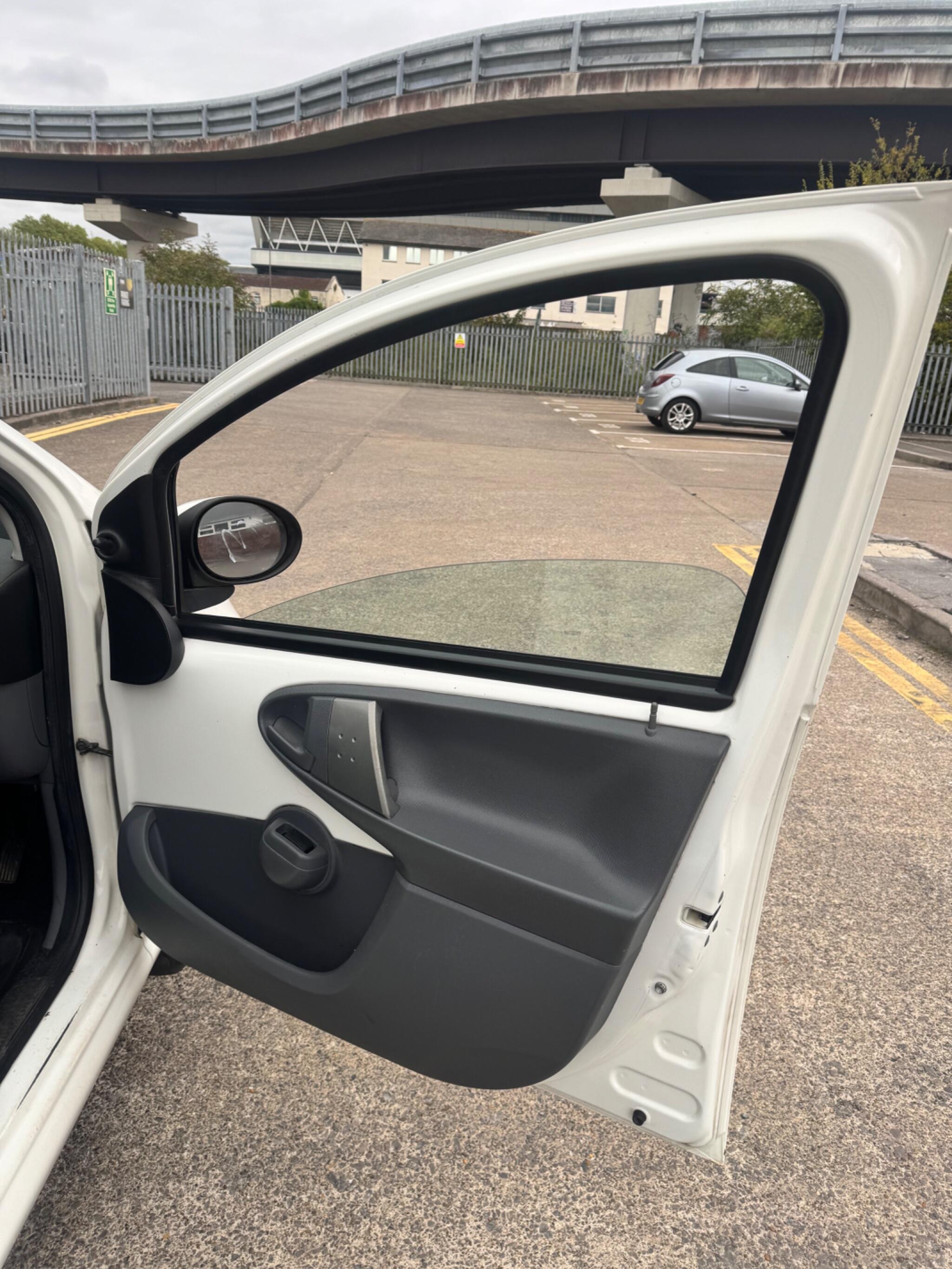 Peugeot 107 view 37