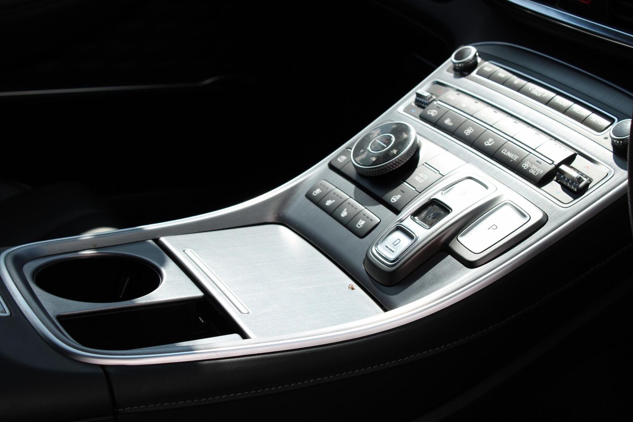 Hyundai Santa Fe view 18