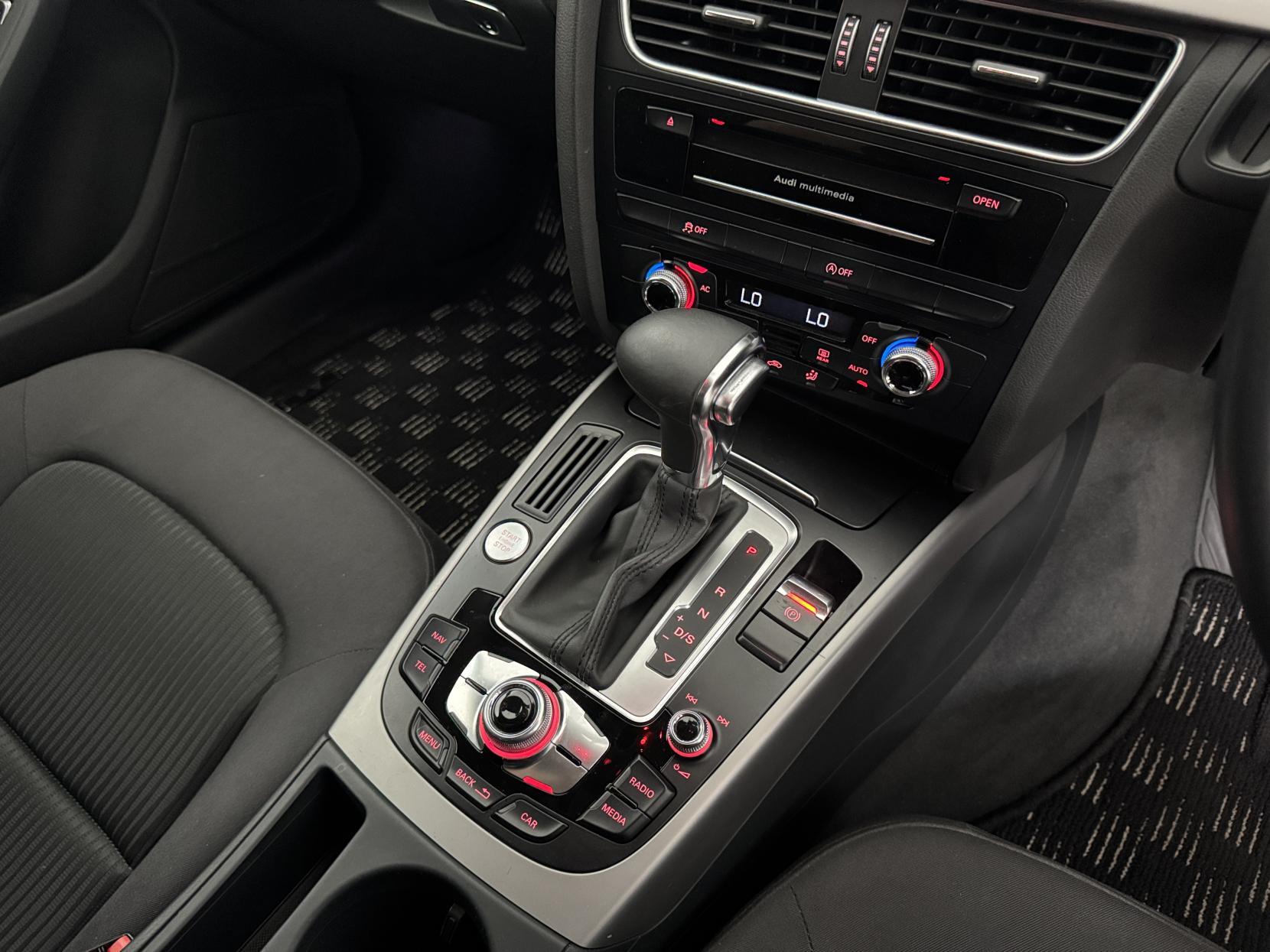 Audi A4 Avant view 76