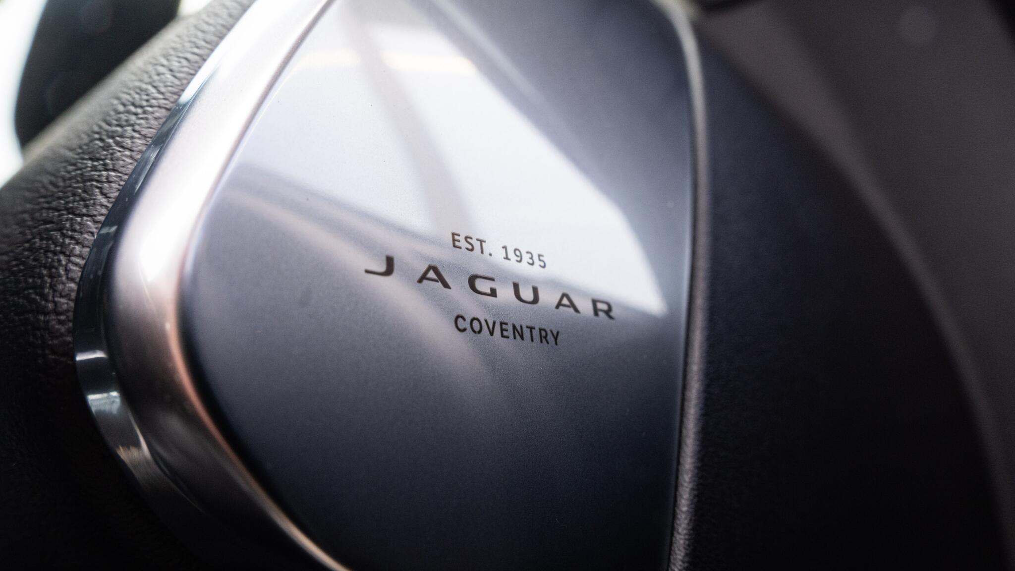 Jaguar F-Pace view 82