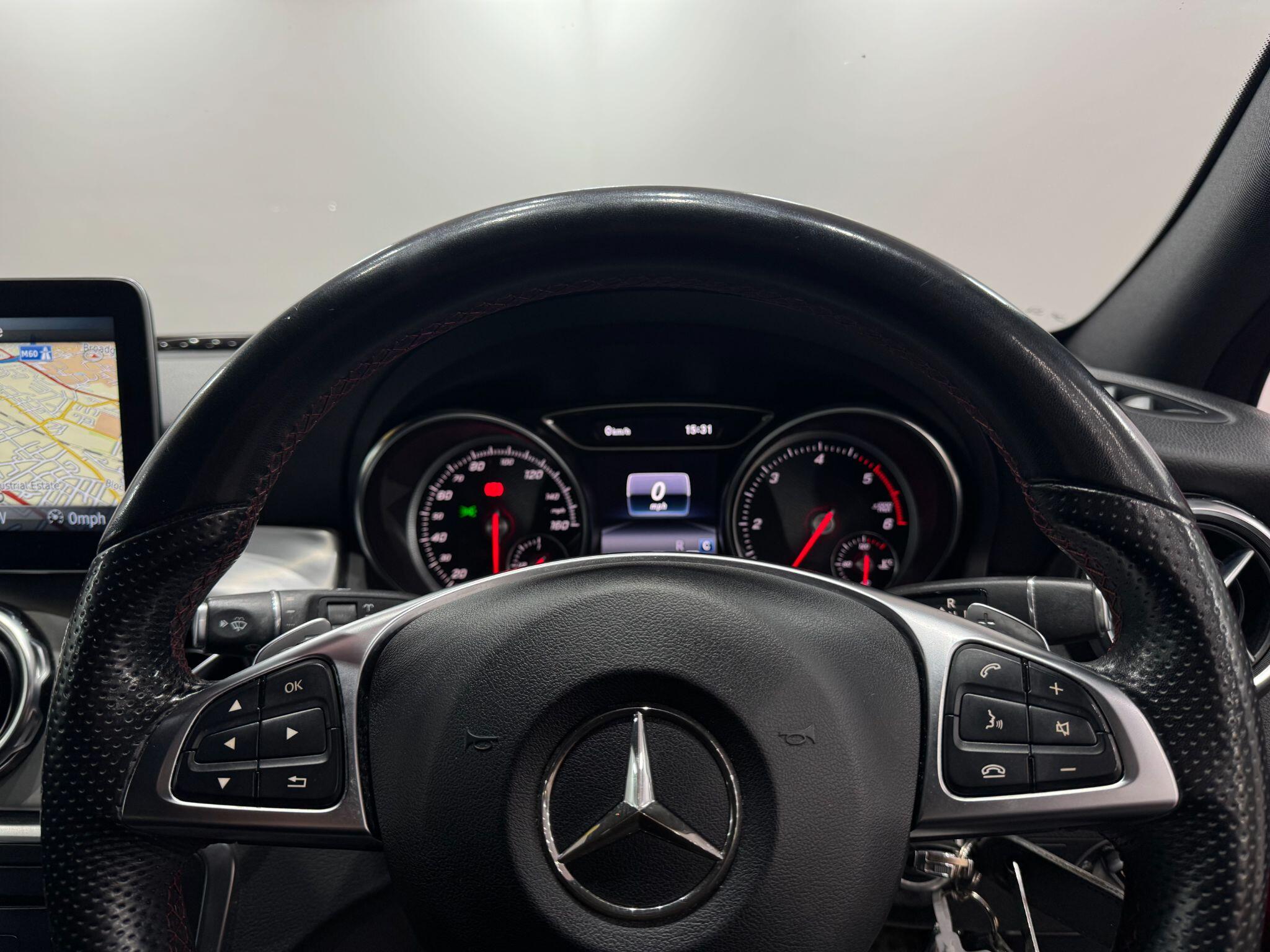 Mercedes-Benz Gla view 41