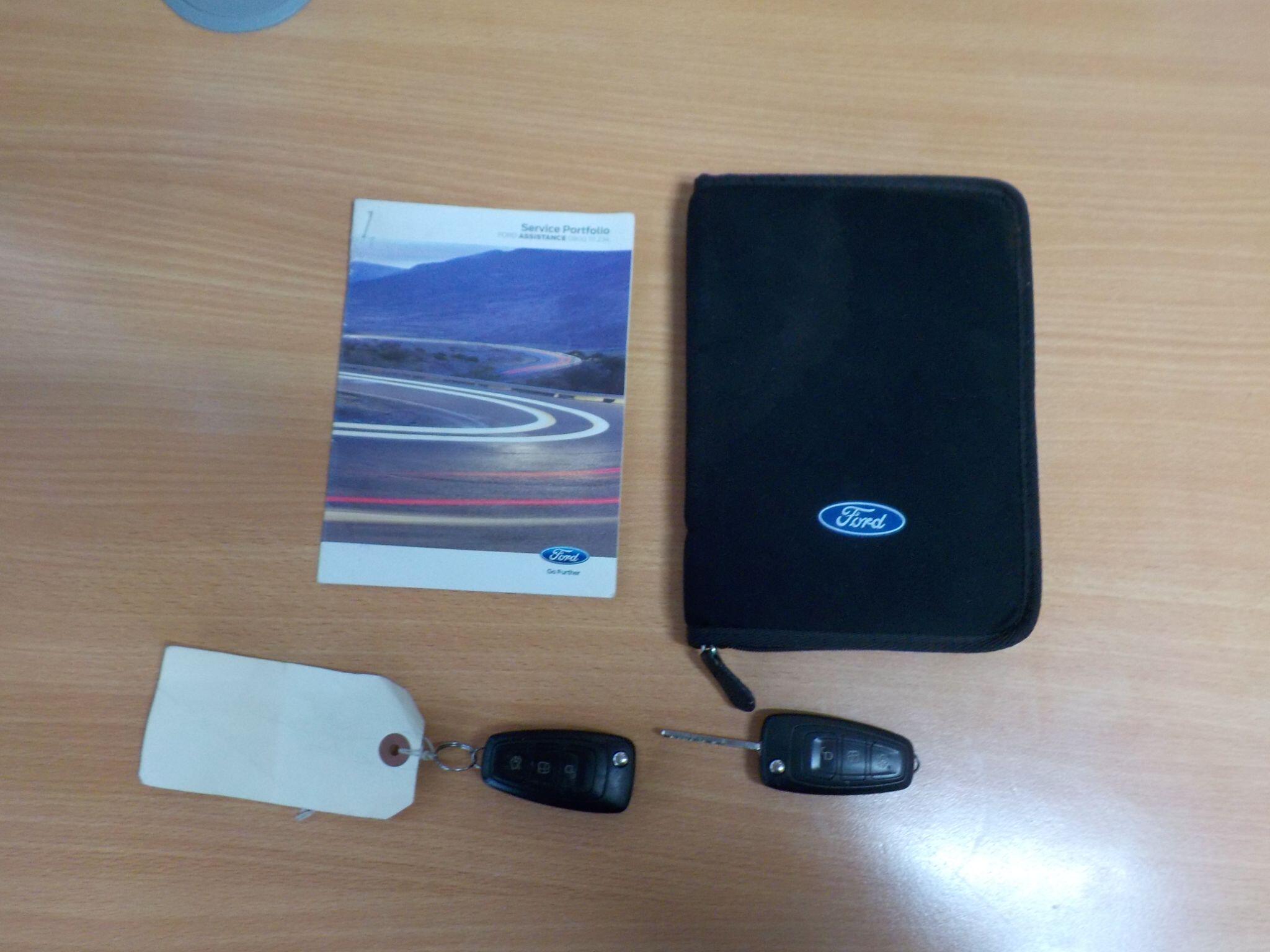 Ford Focus 1.6 TDCi Zetec Euro 5 (s/s) 5dr