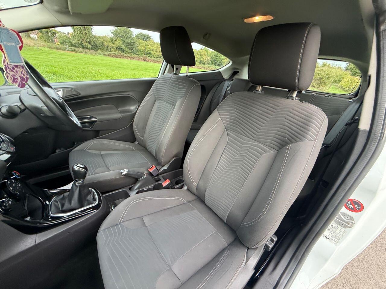 Ford Fiesta view 62