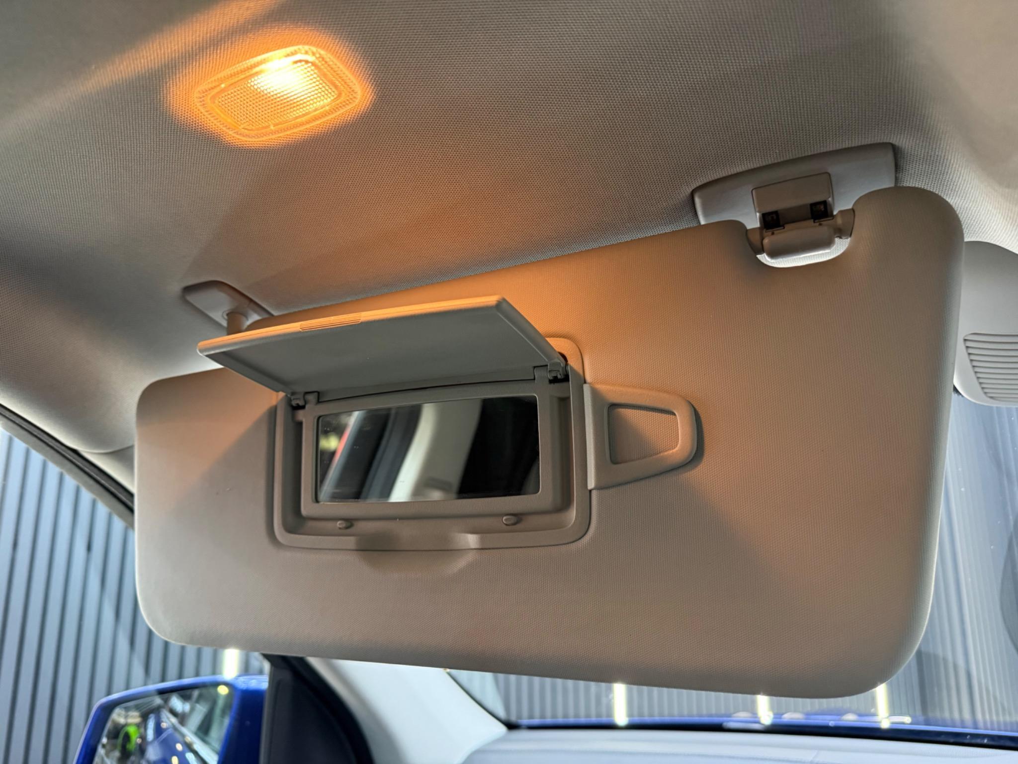 Mercedes-Benz Gle view 24