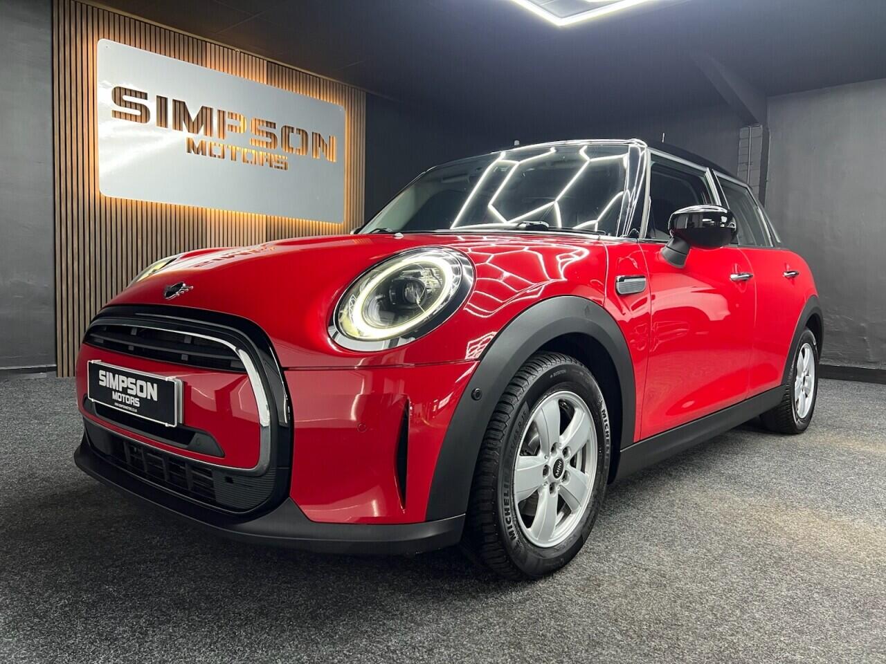 Mini Hatch view 25
