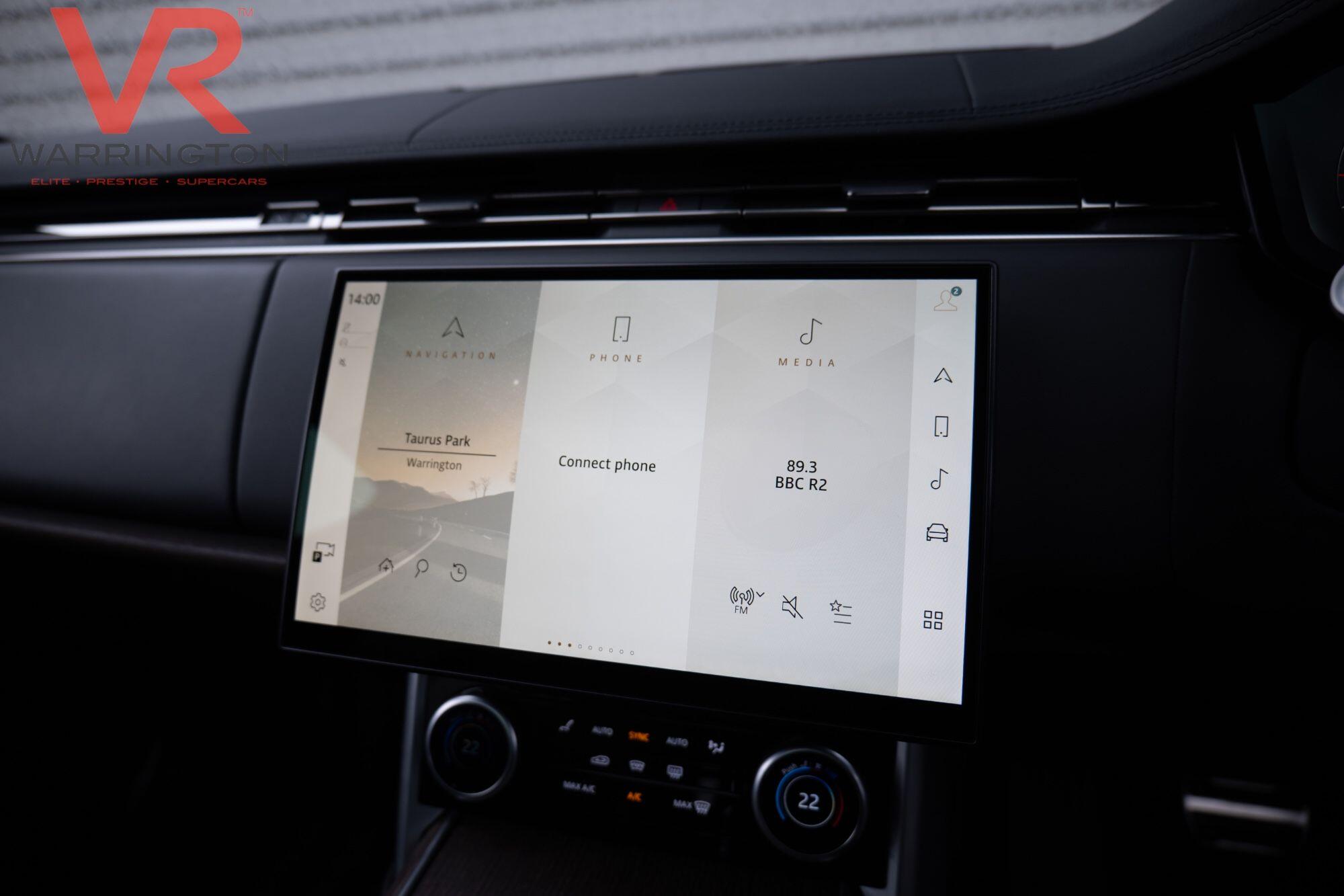 Land Rover Range Rover view 24