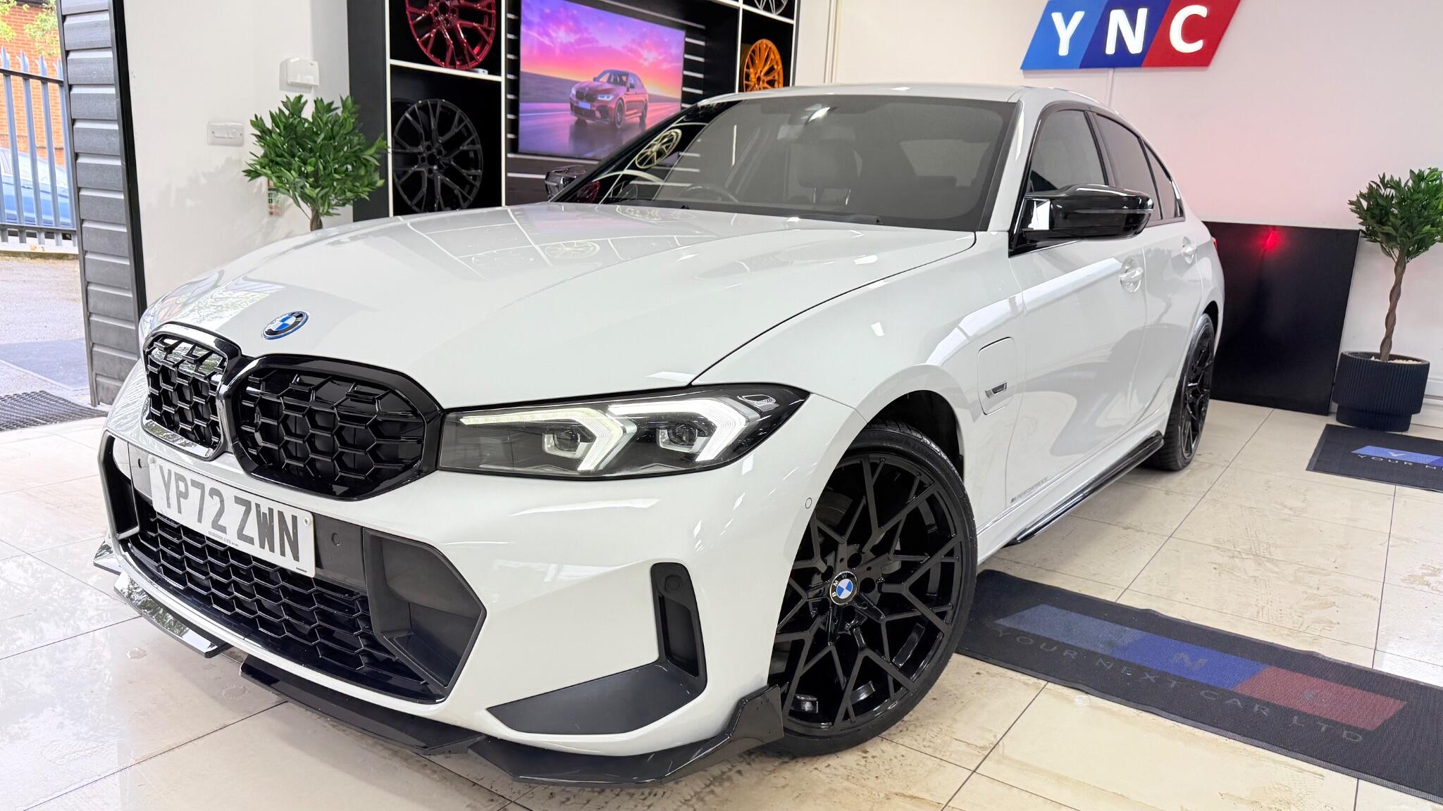 BMW 3 Series view 3