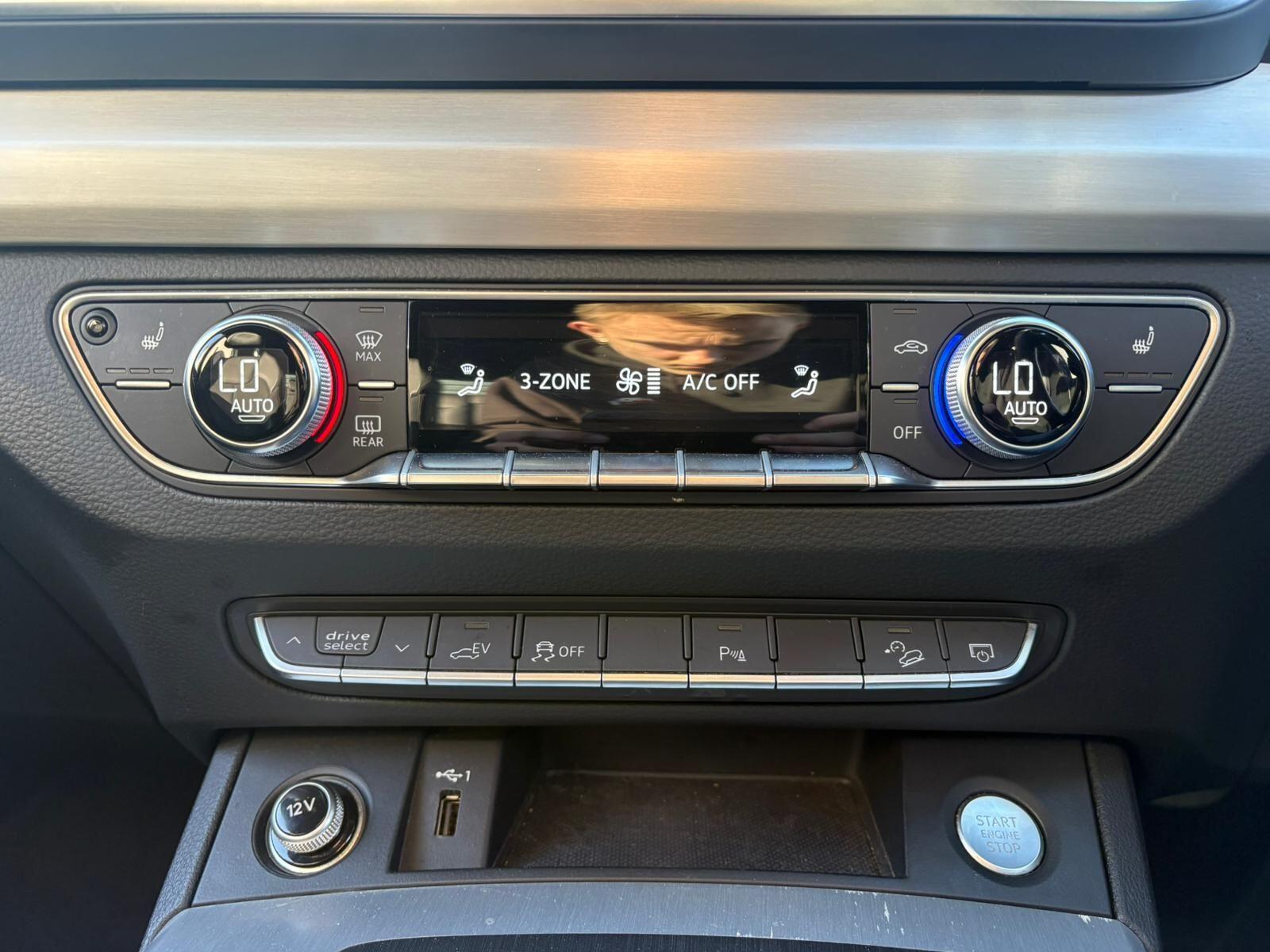 Audi Q5 view 26