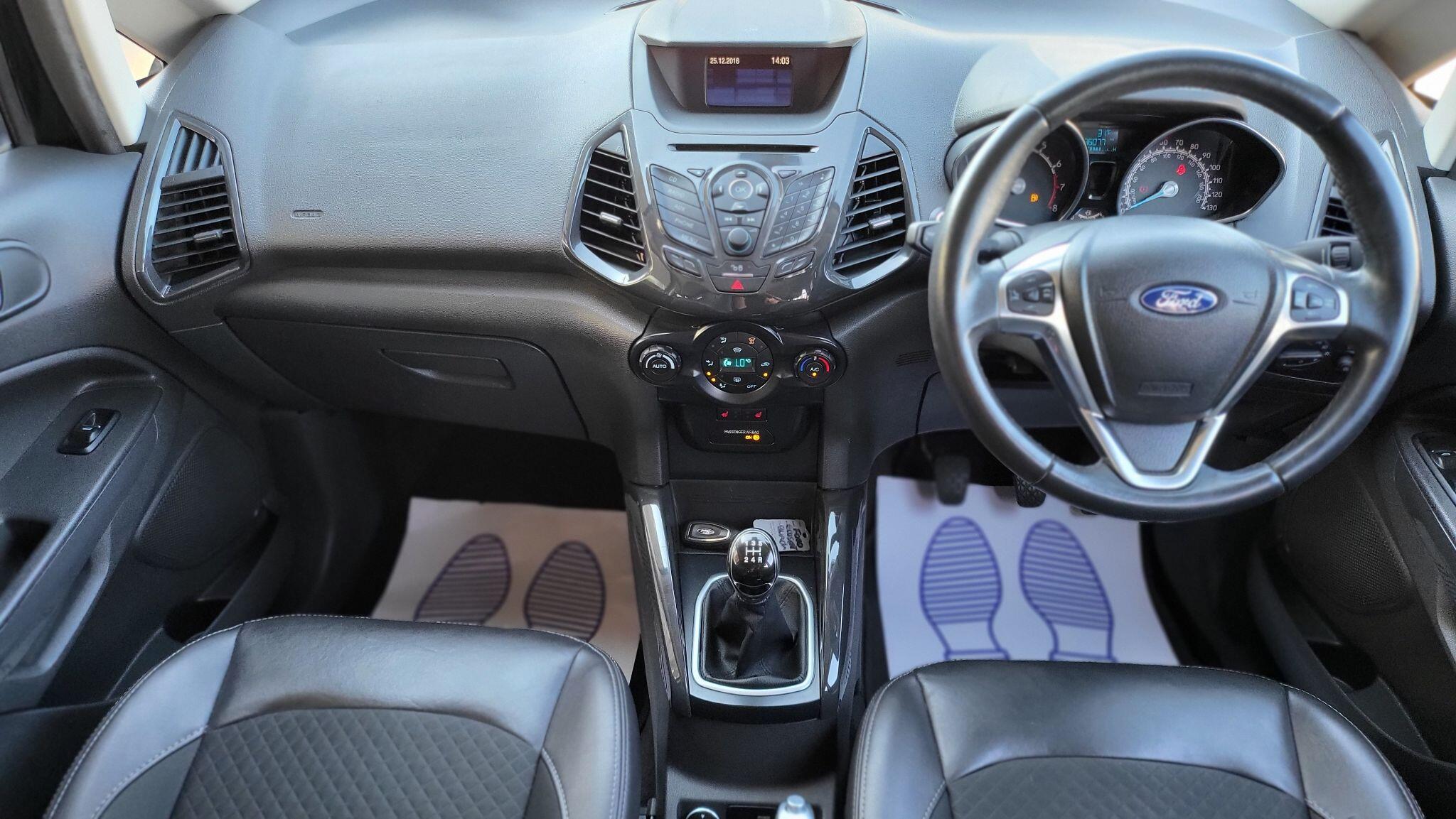 Ford Ecosport view 12