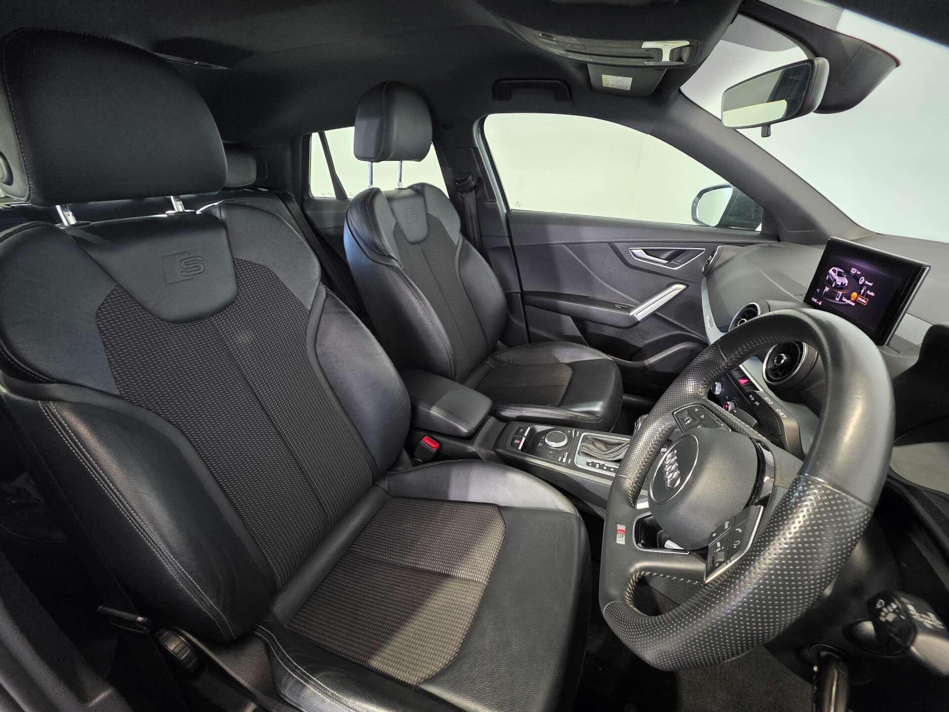 Audi Q2 view 11