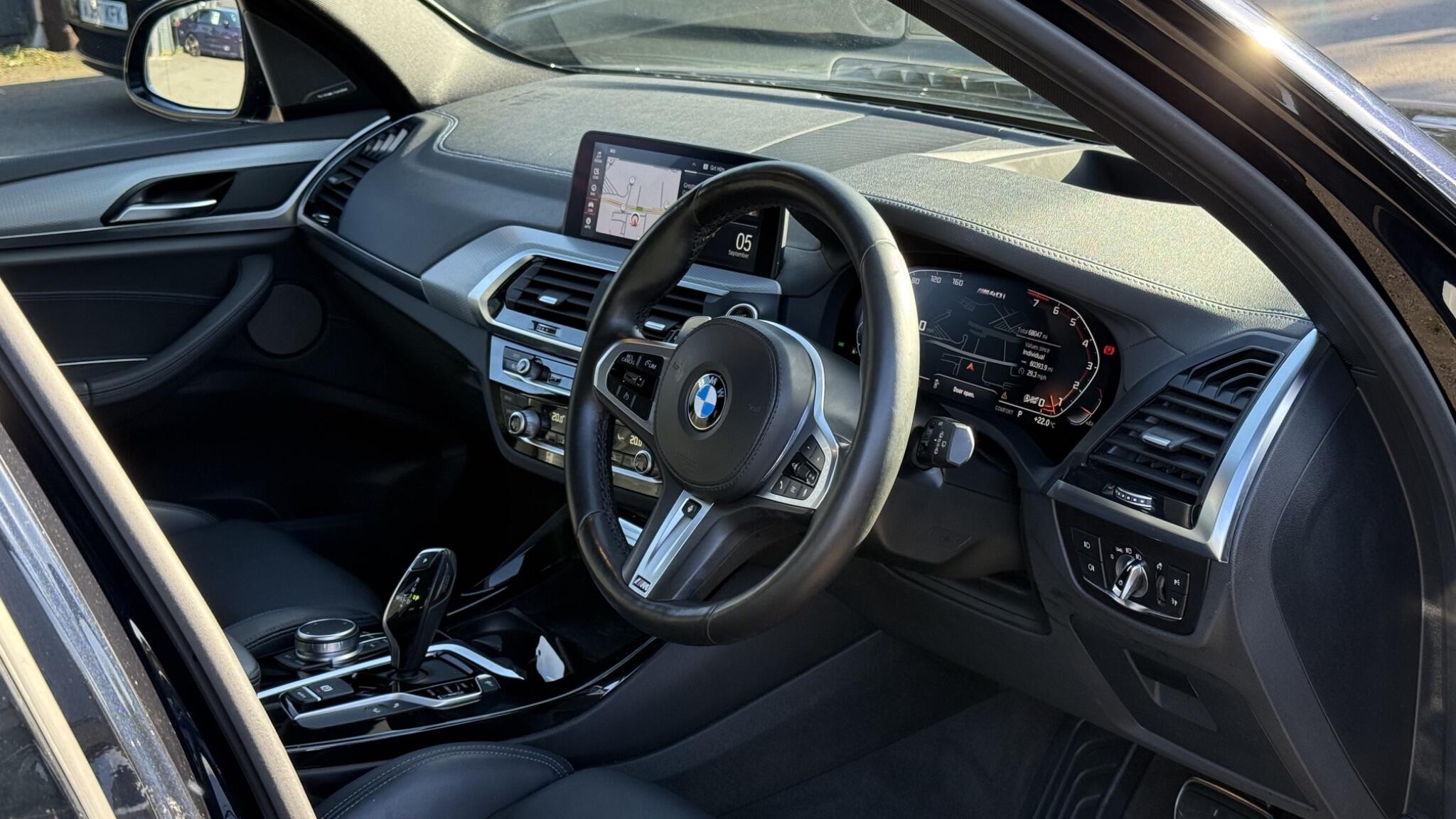BMW X3 view 21