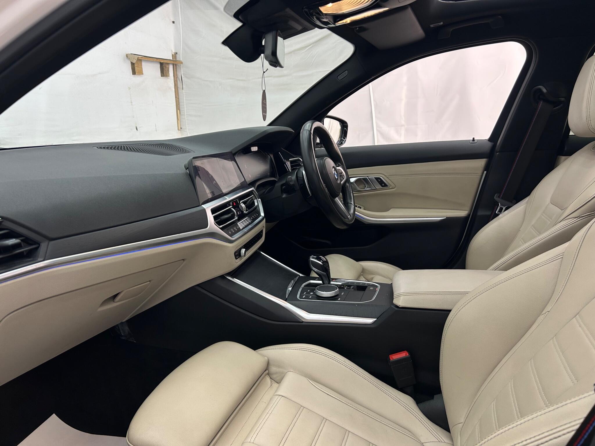 BMW 3 Series view 43