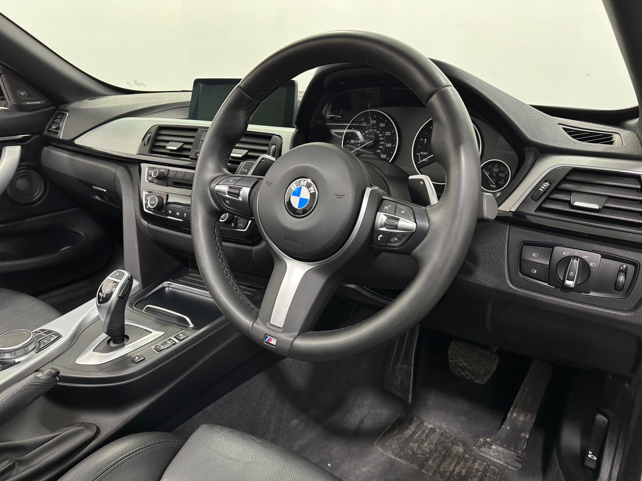 BMW 4 Series view 11