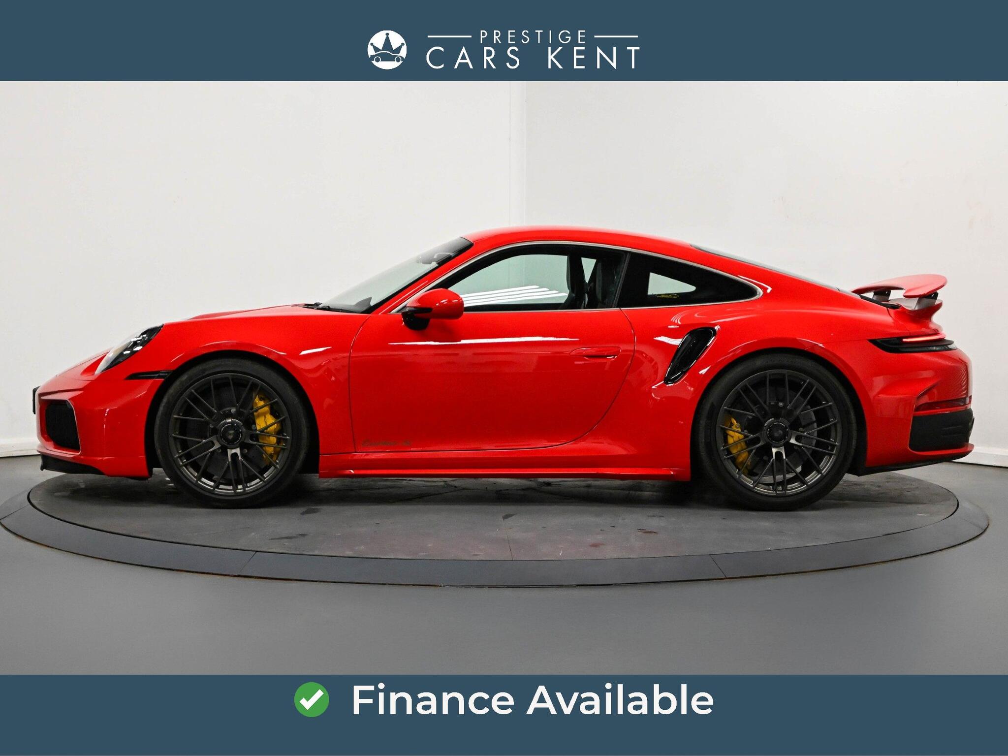 Porsche 911 view 4