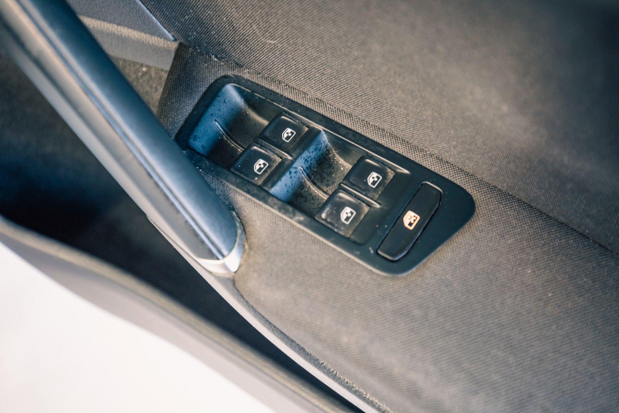 Volkswagen Golf view 10