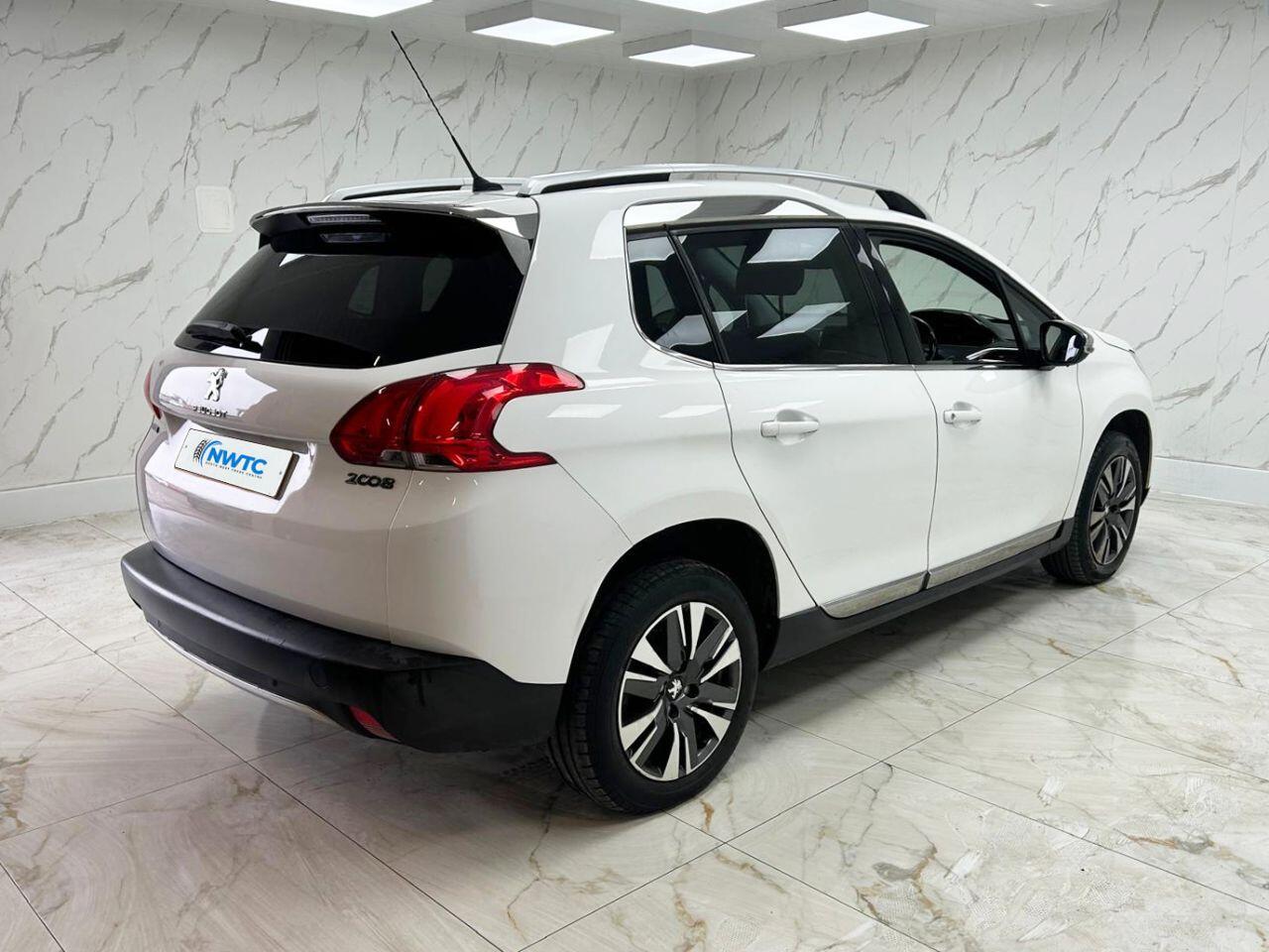 Peugeot 2008 view 12
