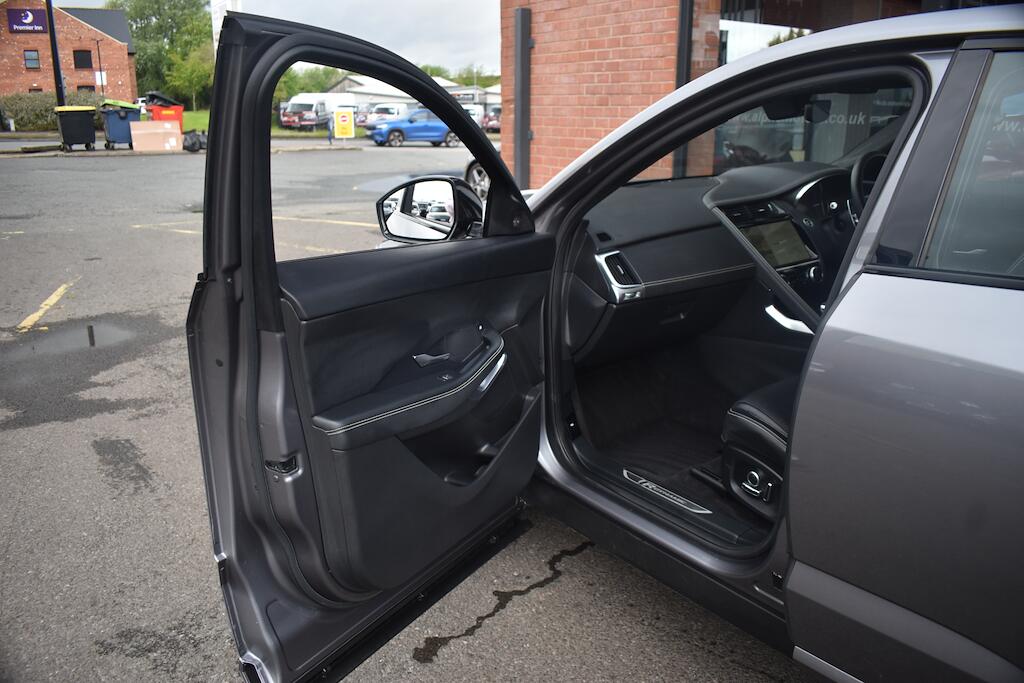 Jaguar E-Pace view 33