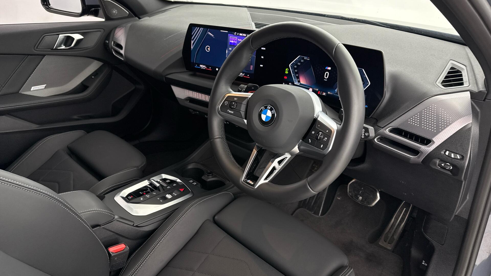 BMW 1 Series view 6