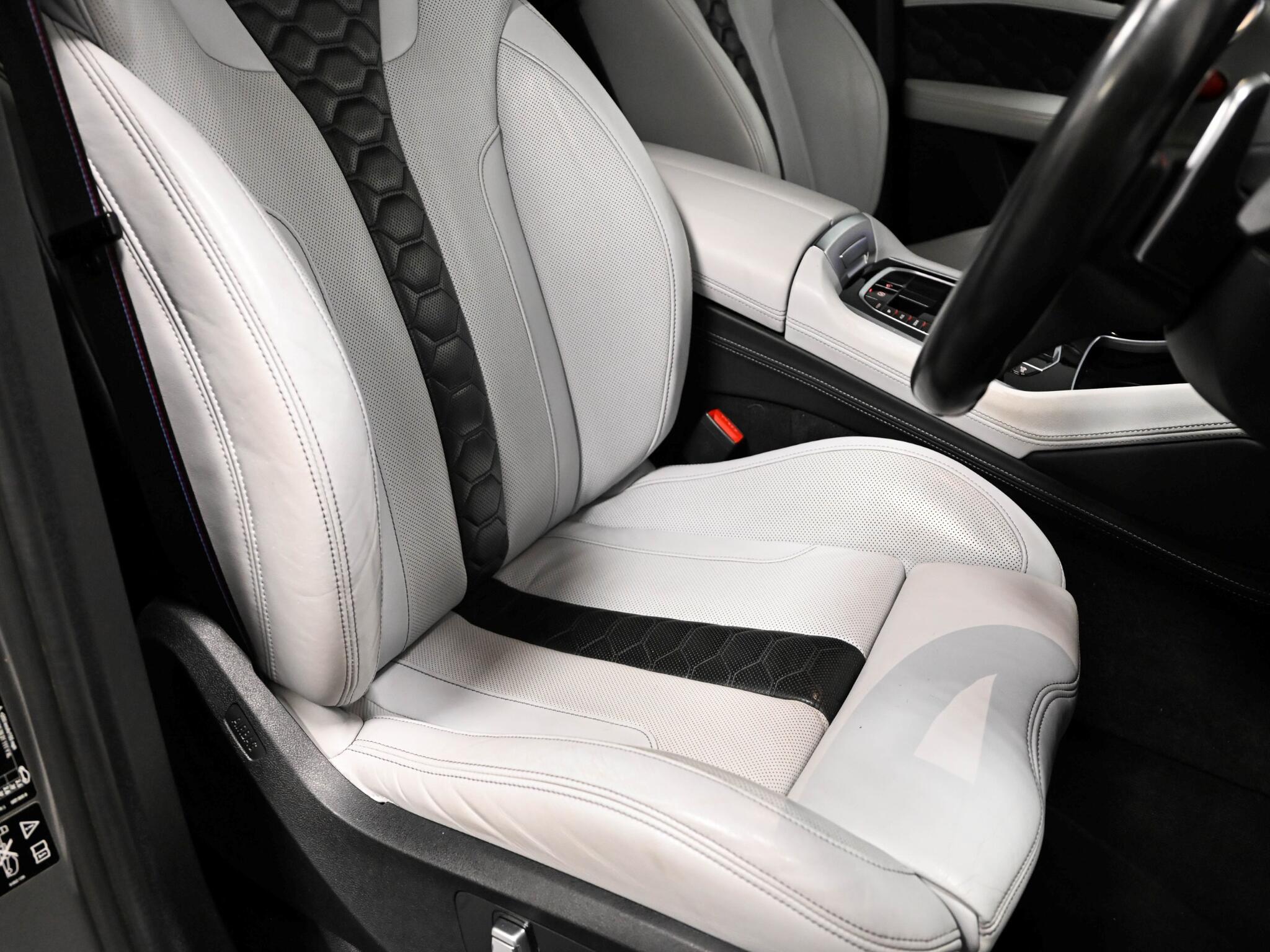 BMW X6 M view 36