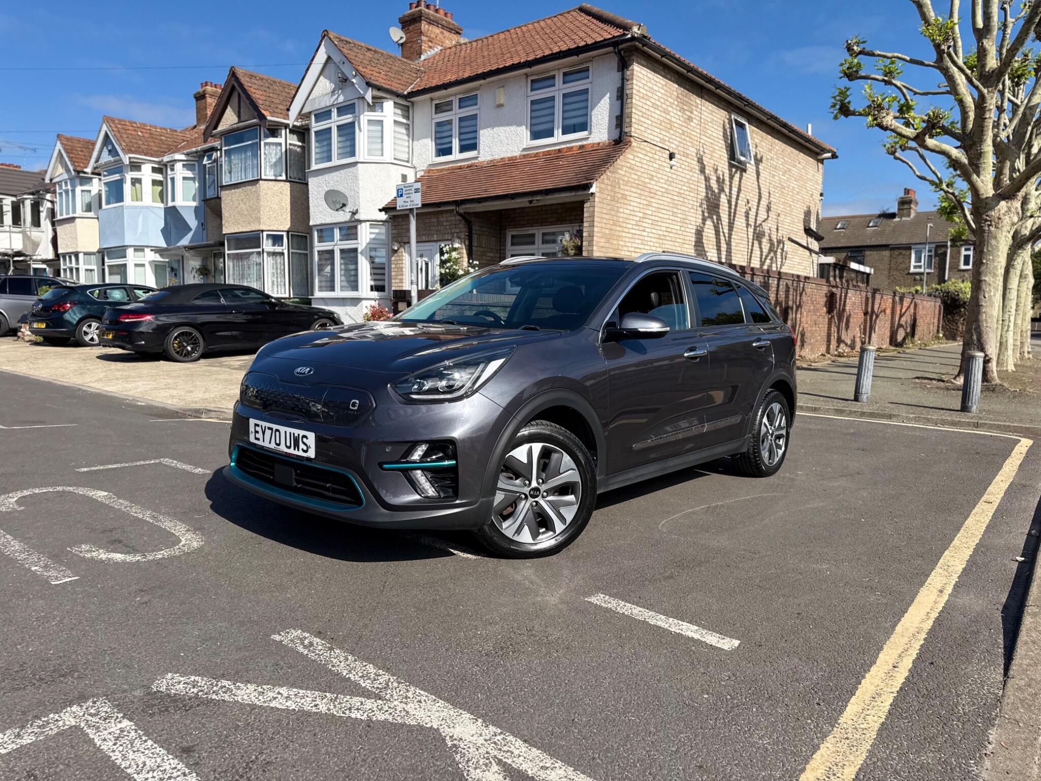 Kia Niro view 4