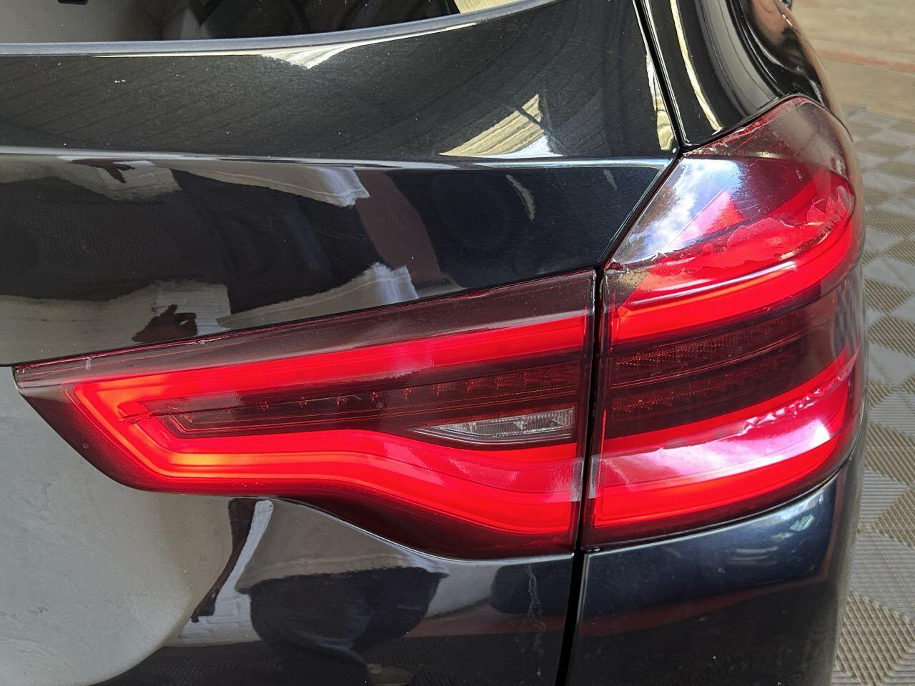 BMW X3 view 22