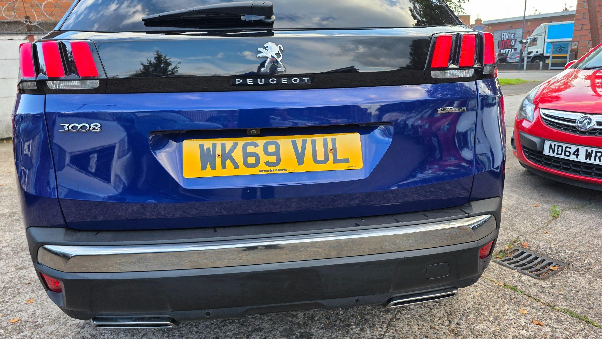 Peugeot 3008 view 10