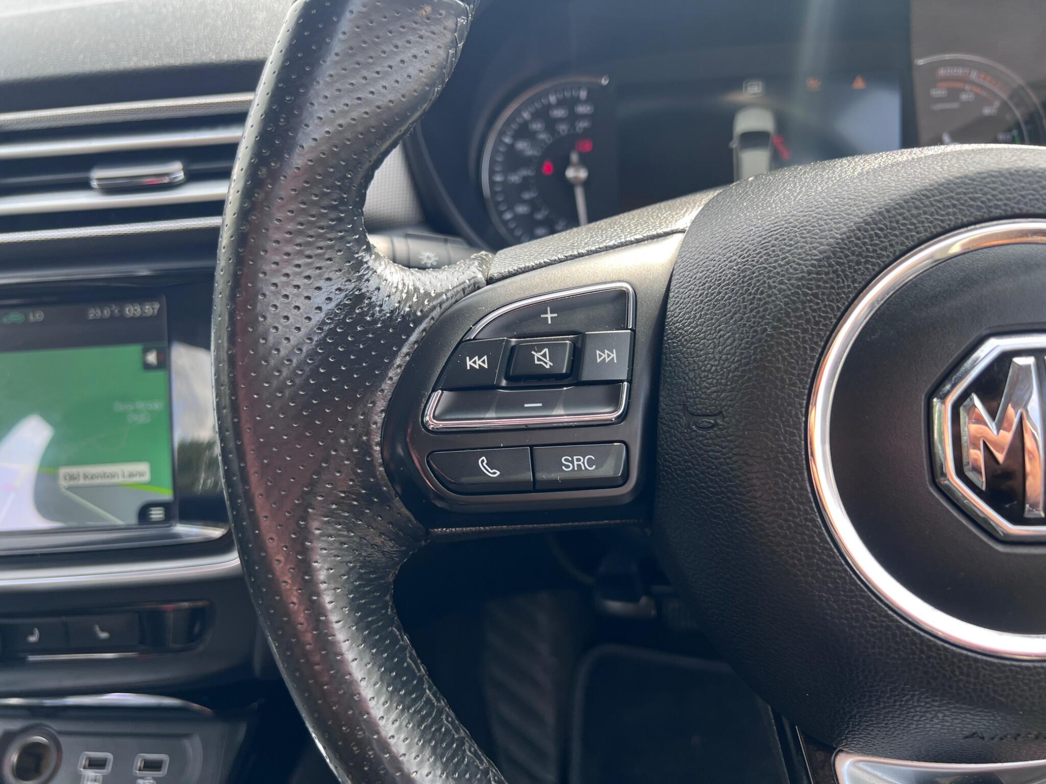 MG MG5 view 26