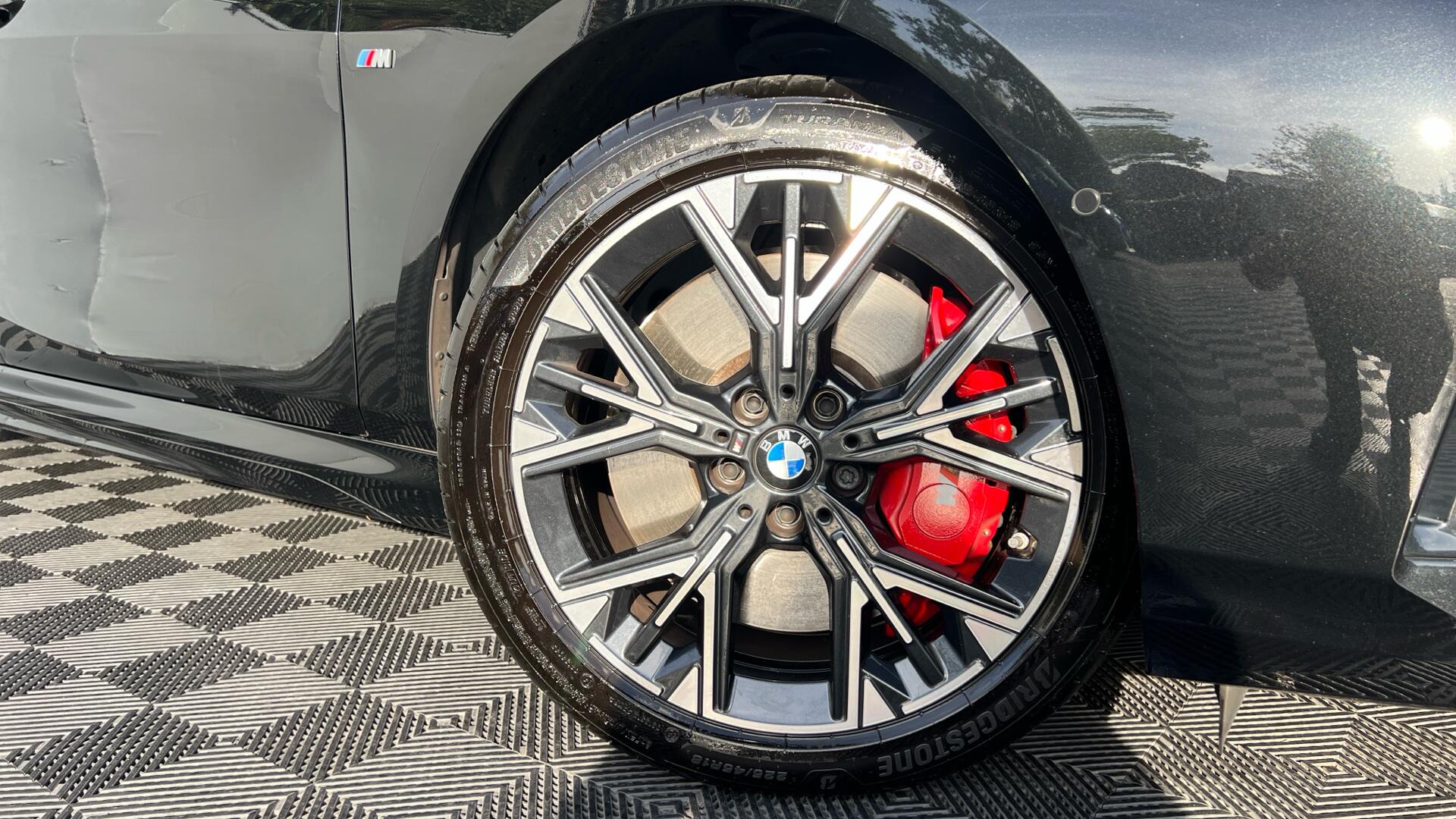 BMW 1 Series view 25